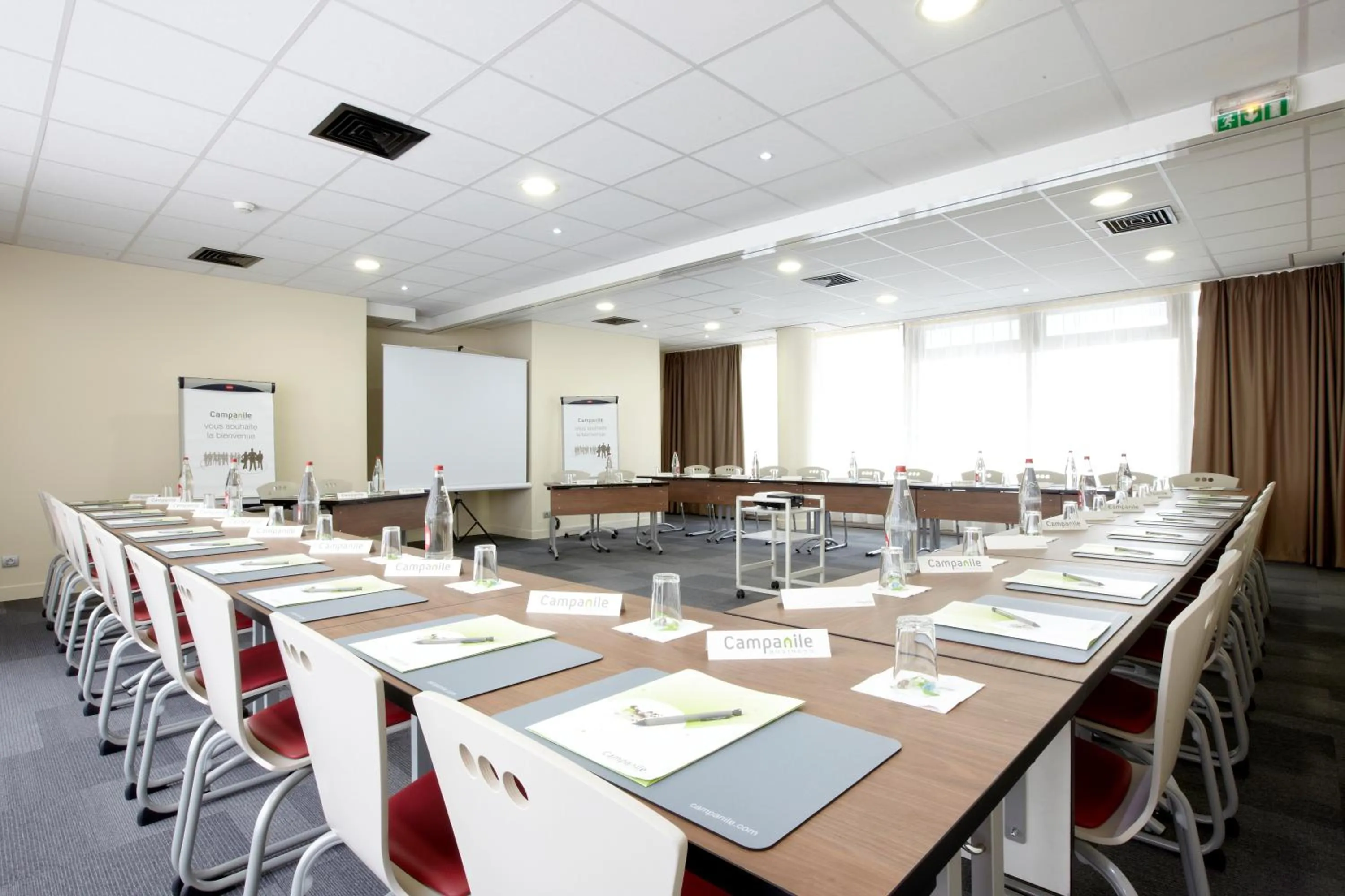 Business facilities in Campanile Prime Paris 19 - La Villette