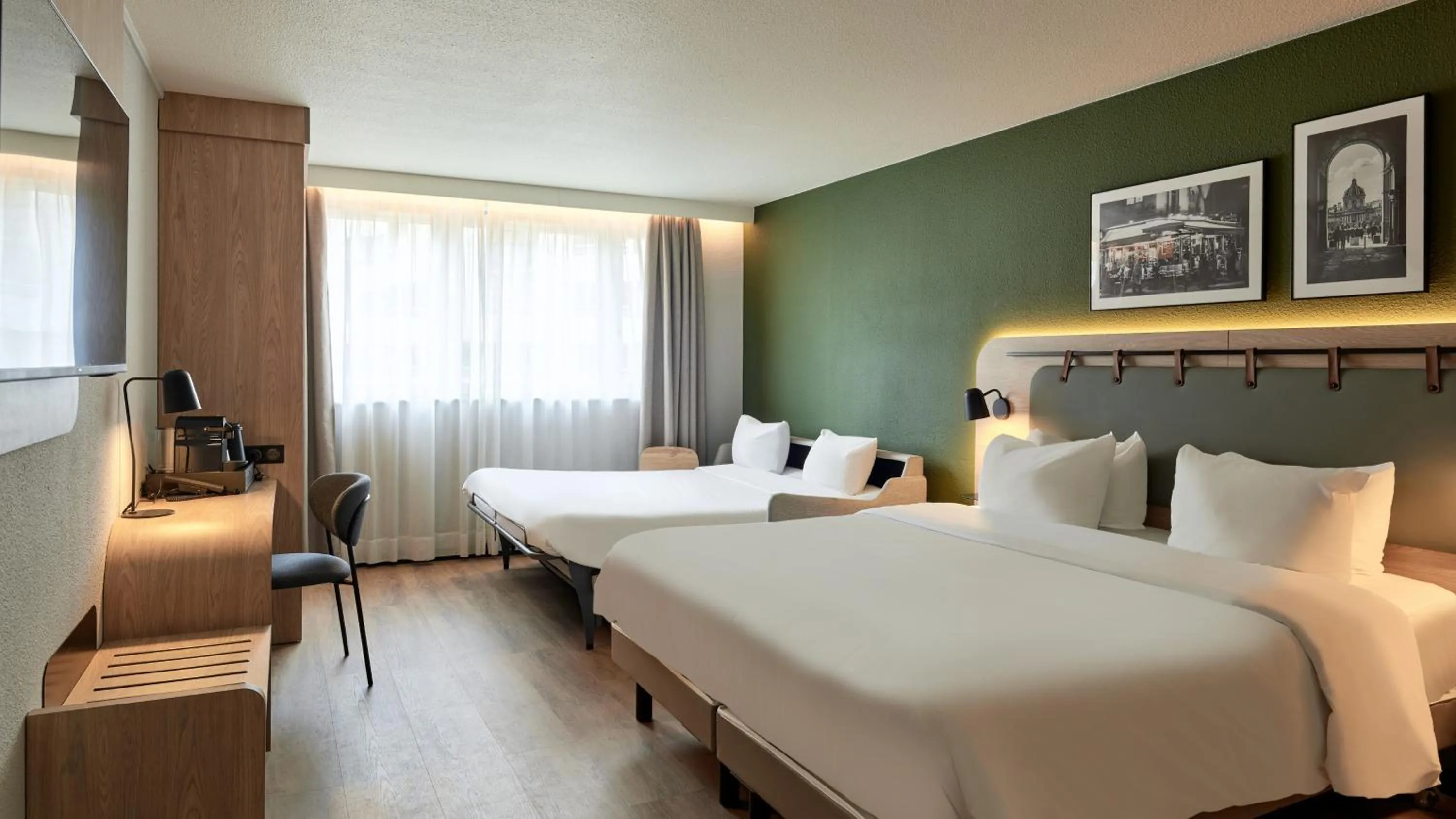 Bed in Campanile Prime Paris 19 - La Villette