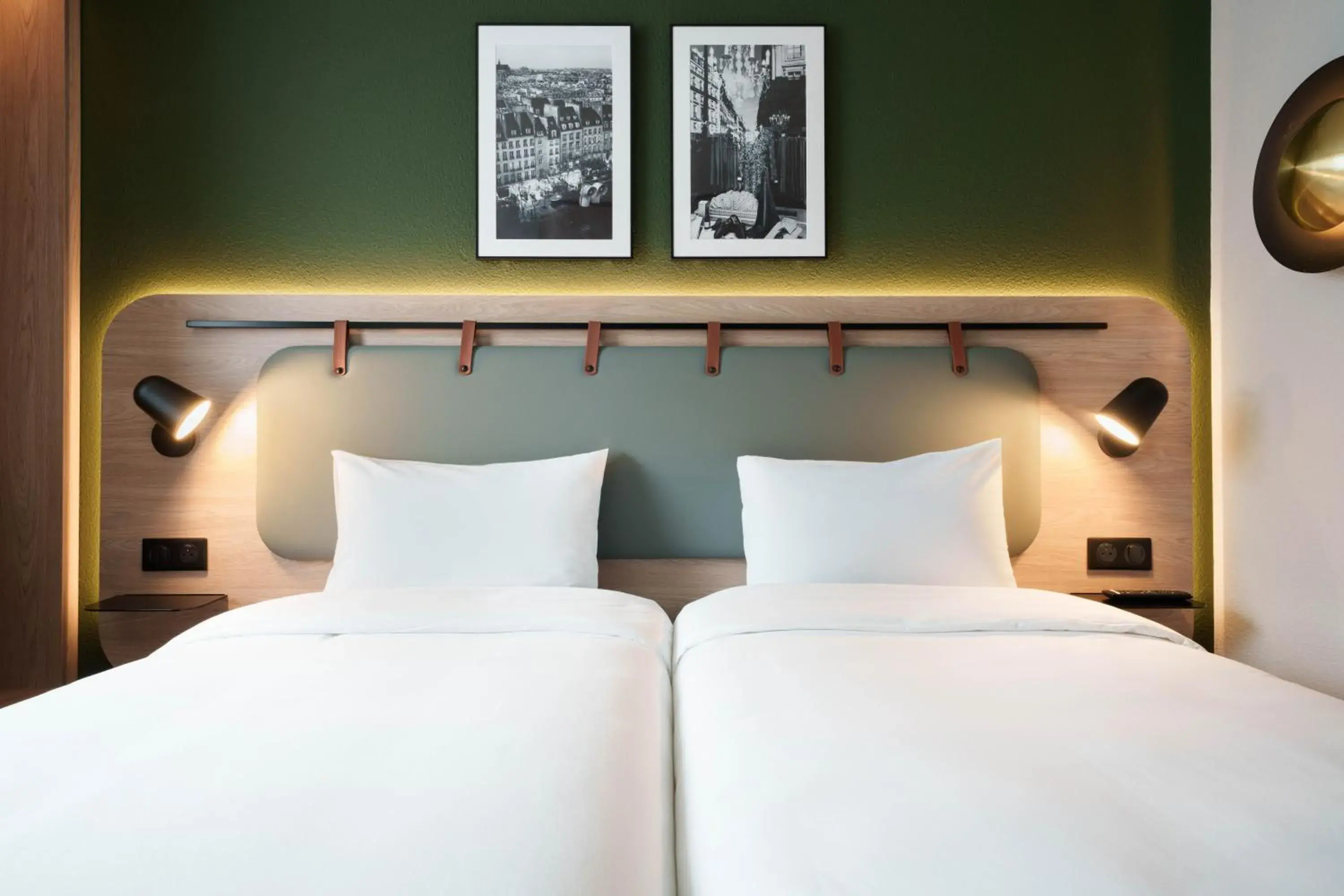 Bed in Campanile Prime Paris 19 - La Villette Bed in Campanile Prime Paris 19 - La Villette