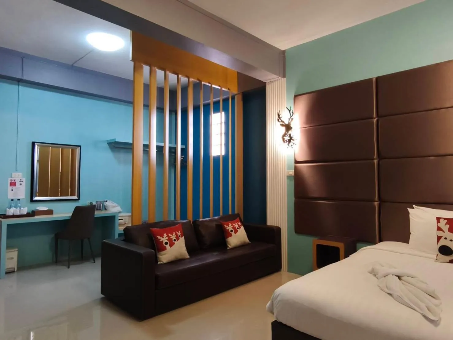 Bed in The Iconic Hotel Ranong