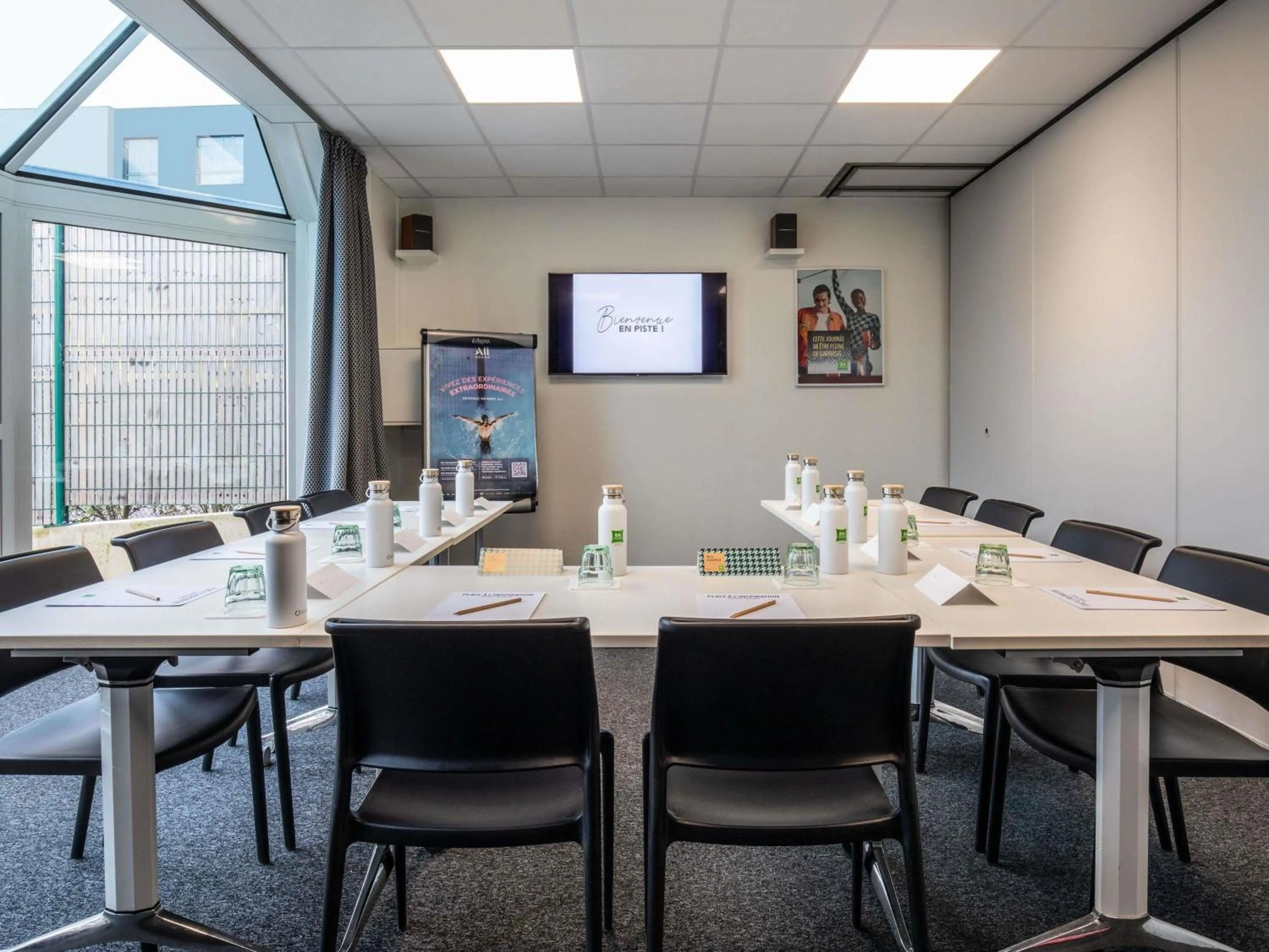 Meeting/conference room in ibis Styles Colombes Paris Ouest (Ouverture Octobre 2025)
