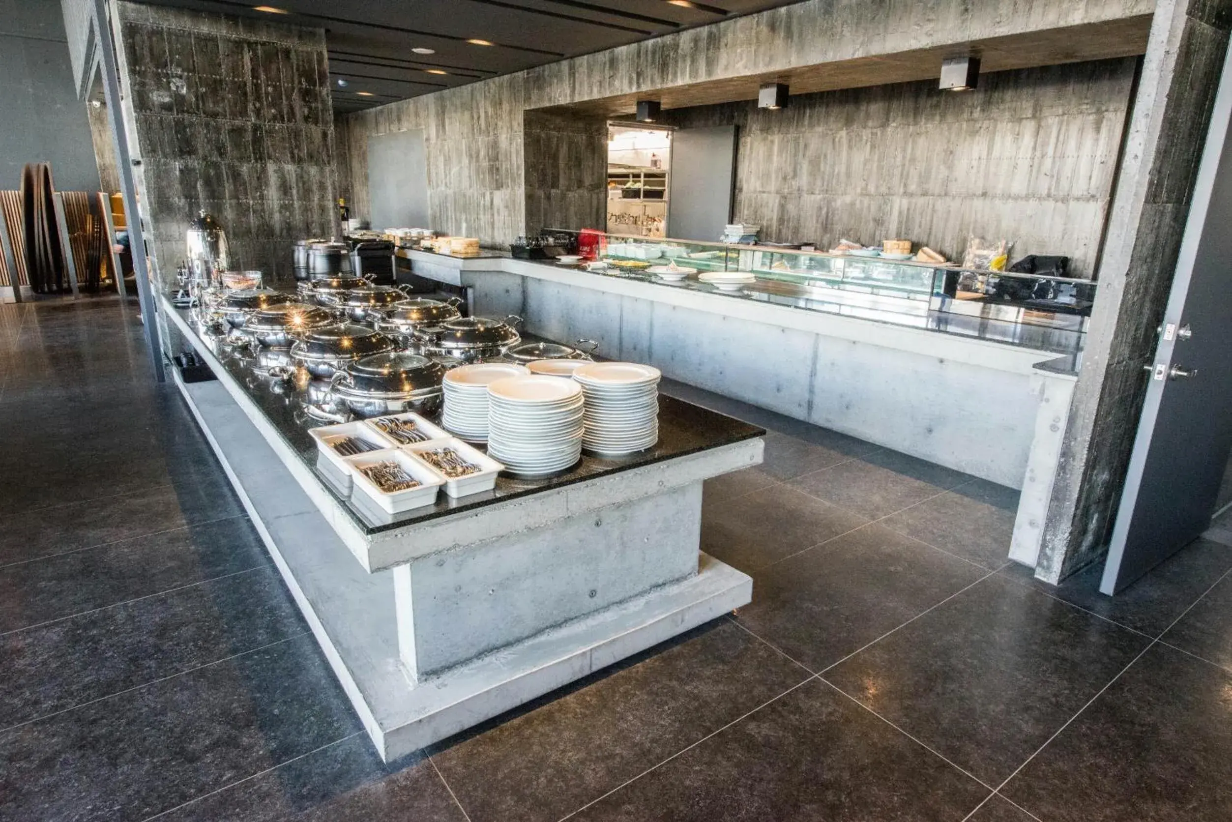 Restaurant/places to eat in Orient Luxury Hotel Restaurant/places to eat in Orient Luxury Hotel