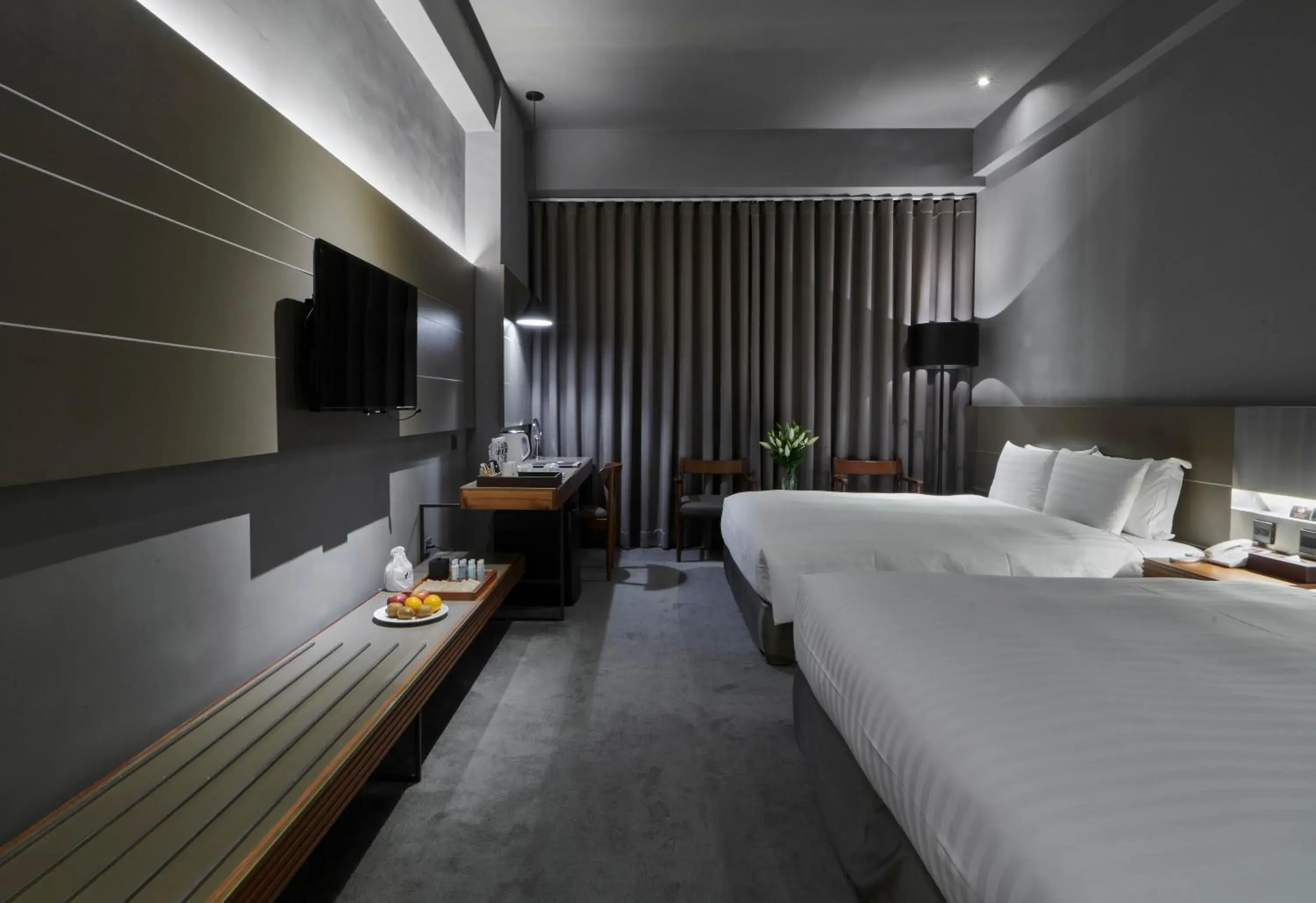 Photo of the whole room, Bed in Orient Luxury Hotel Photo of the whole room, Bed in Orient Luxury Hotel