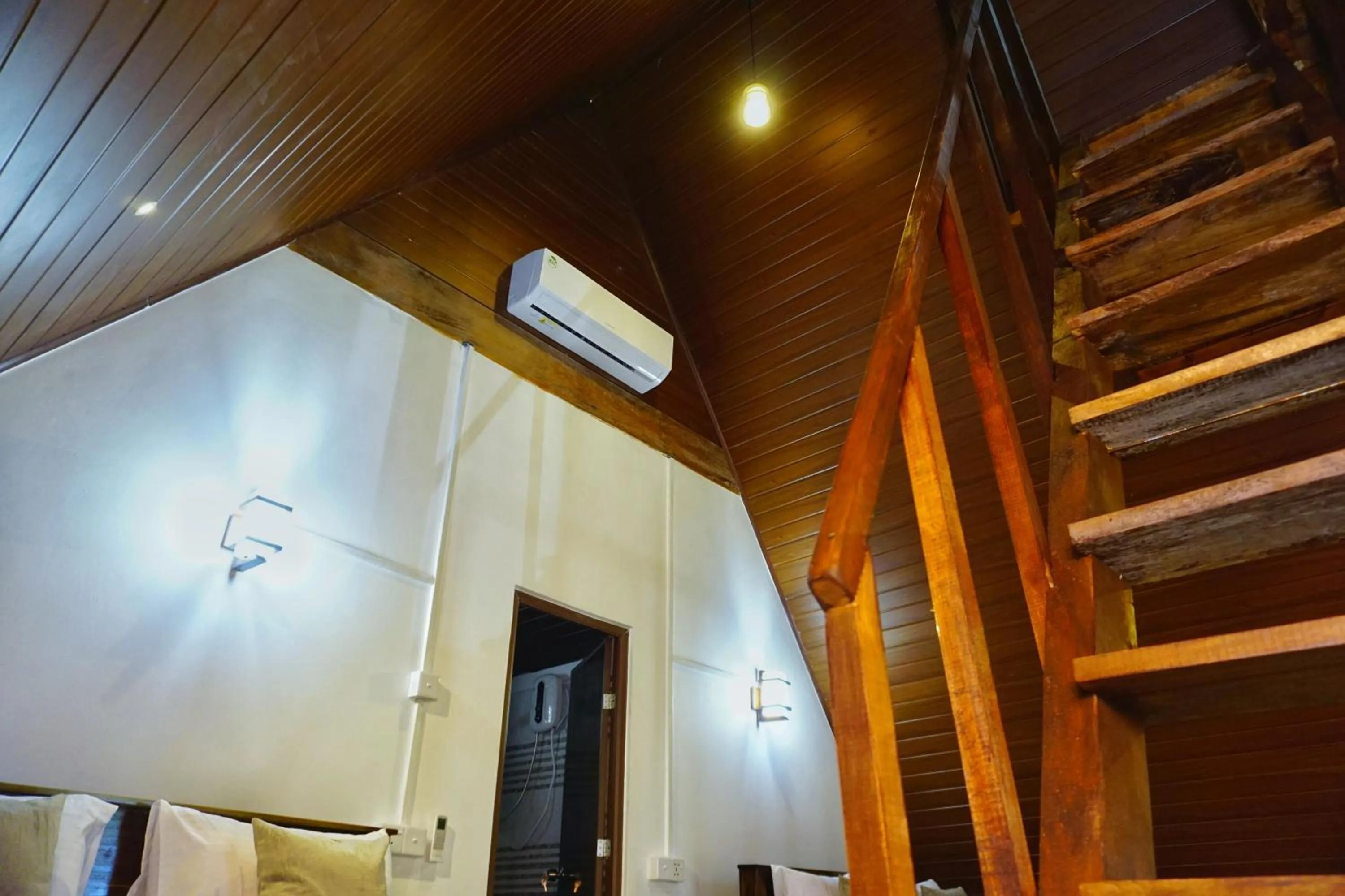 air conditioner in Sigiri Sky Home & TreeHouse