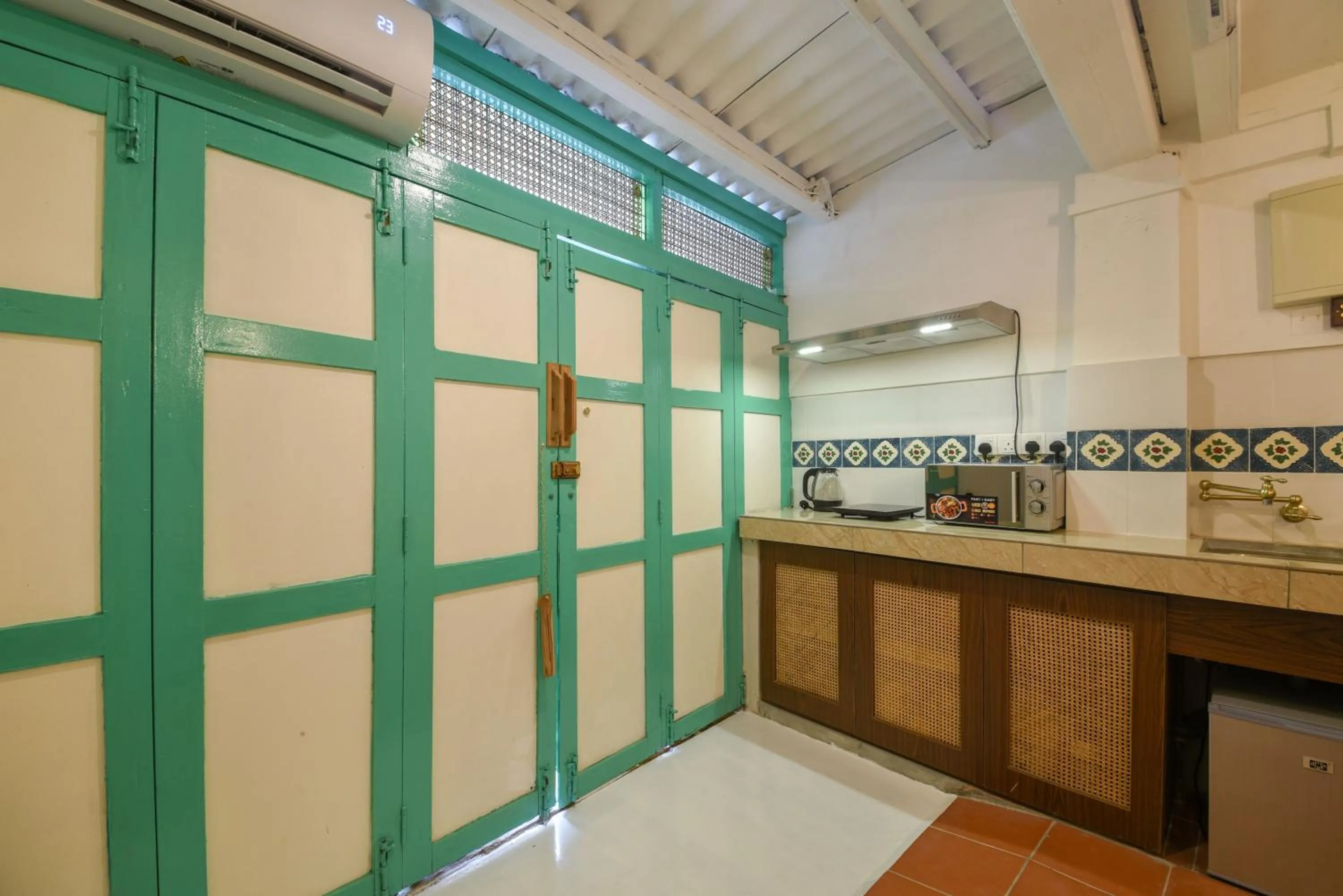 Kitchen or kitchenette in Ohana House @ 15 Kuli