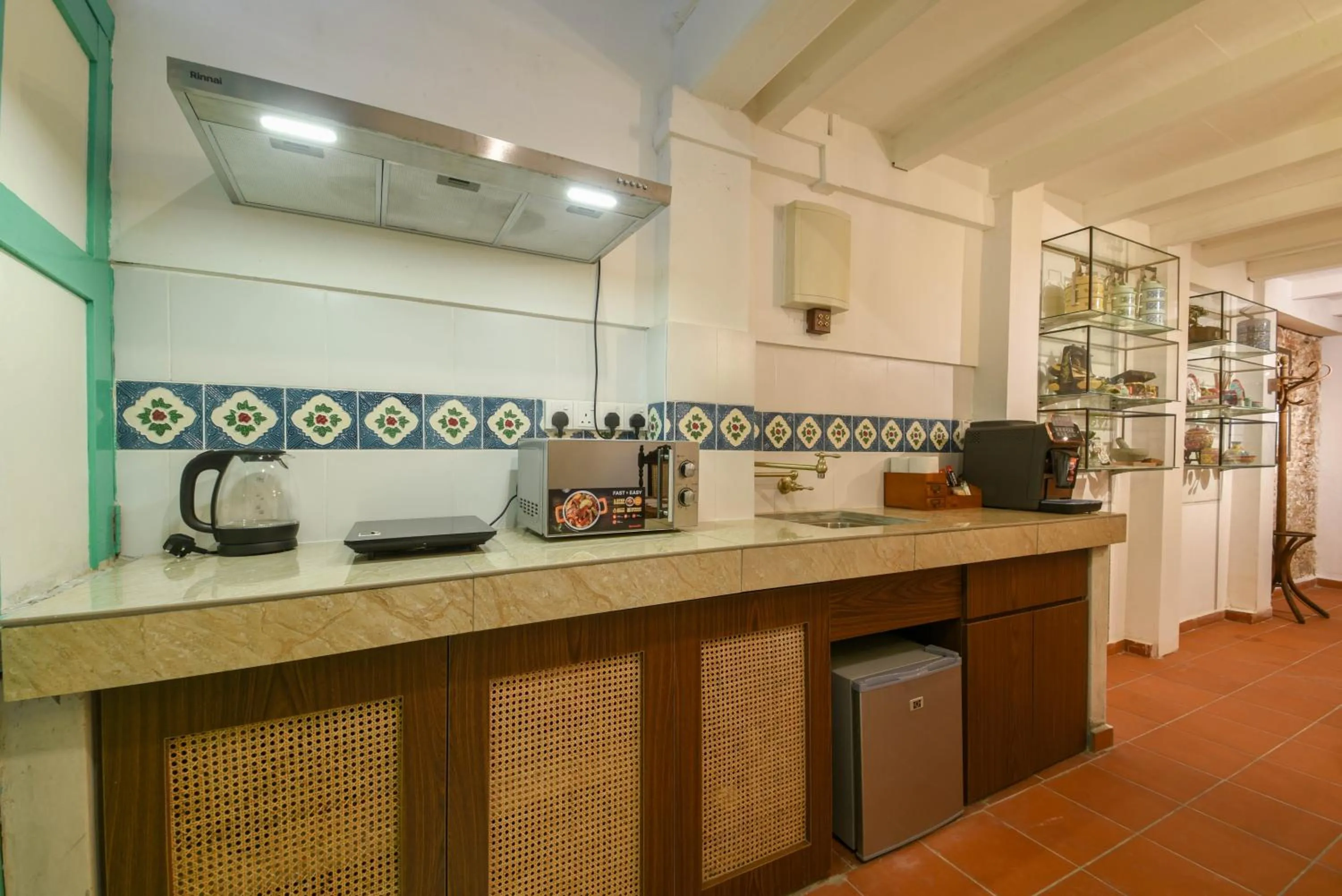 Kitchen or kitchenette in Ohana House @ 15 Kuli