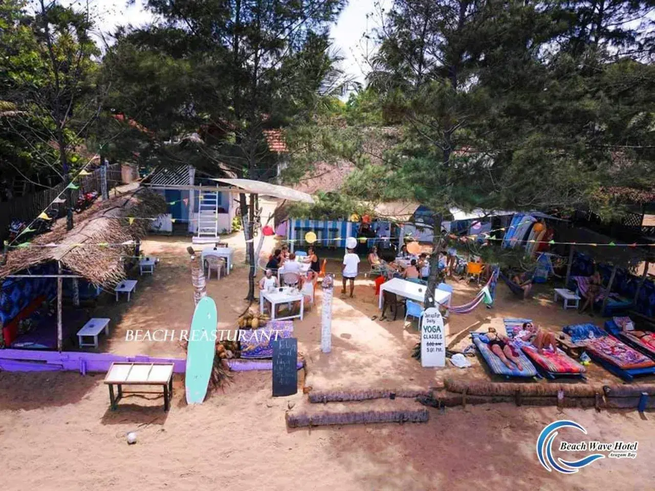 Restaurant/places to eat in Beach Wave Hotel Restaurant/places to eat in Beach Wave Hotel