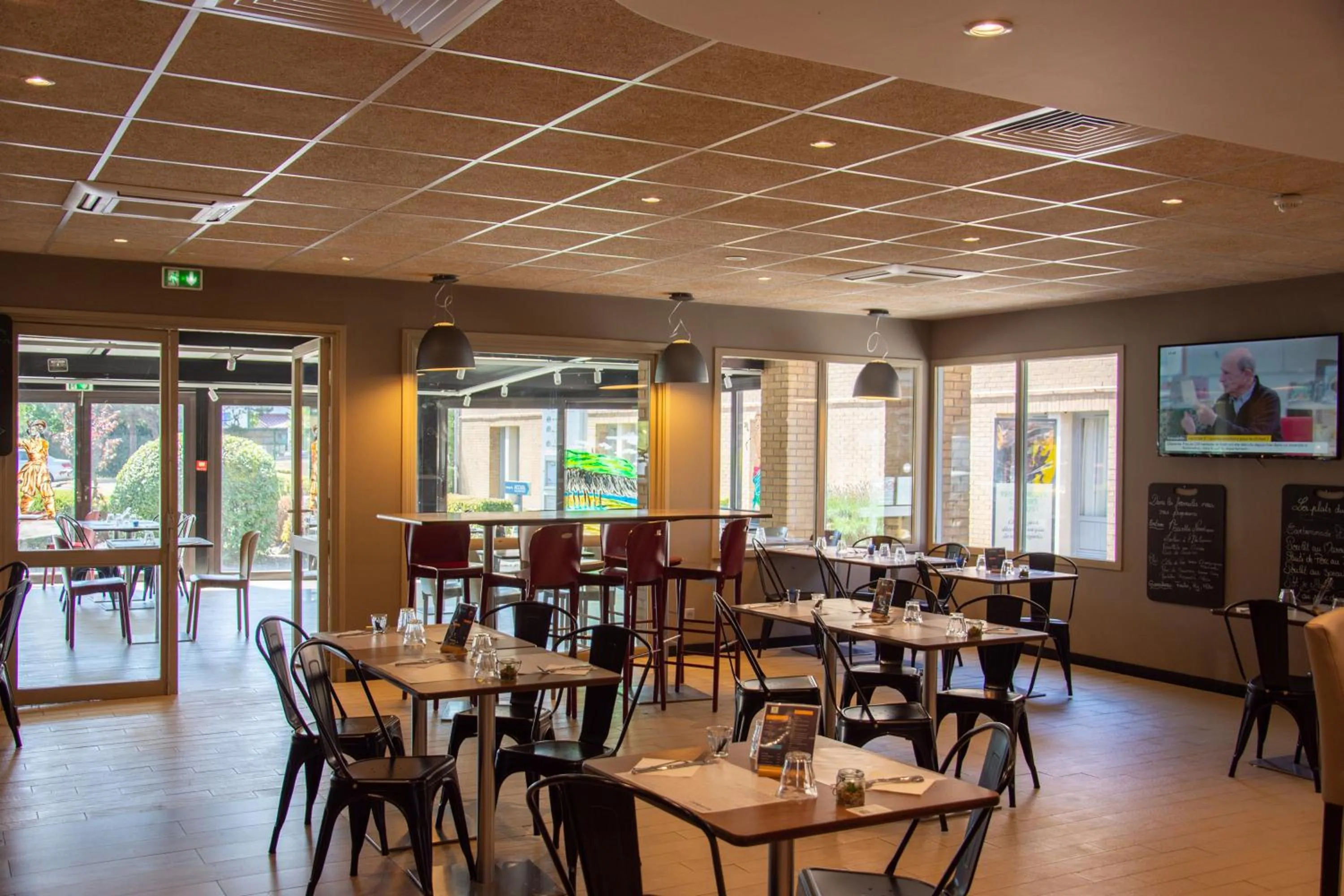 Restaurant/places to eat in Campanile Dunkerque Sud - Loon Plage