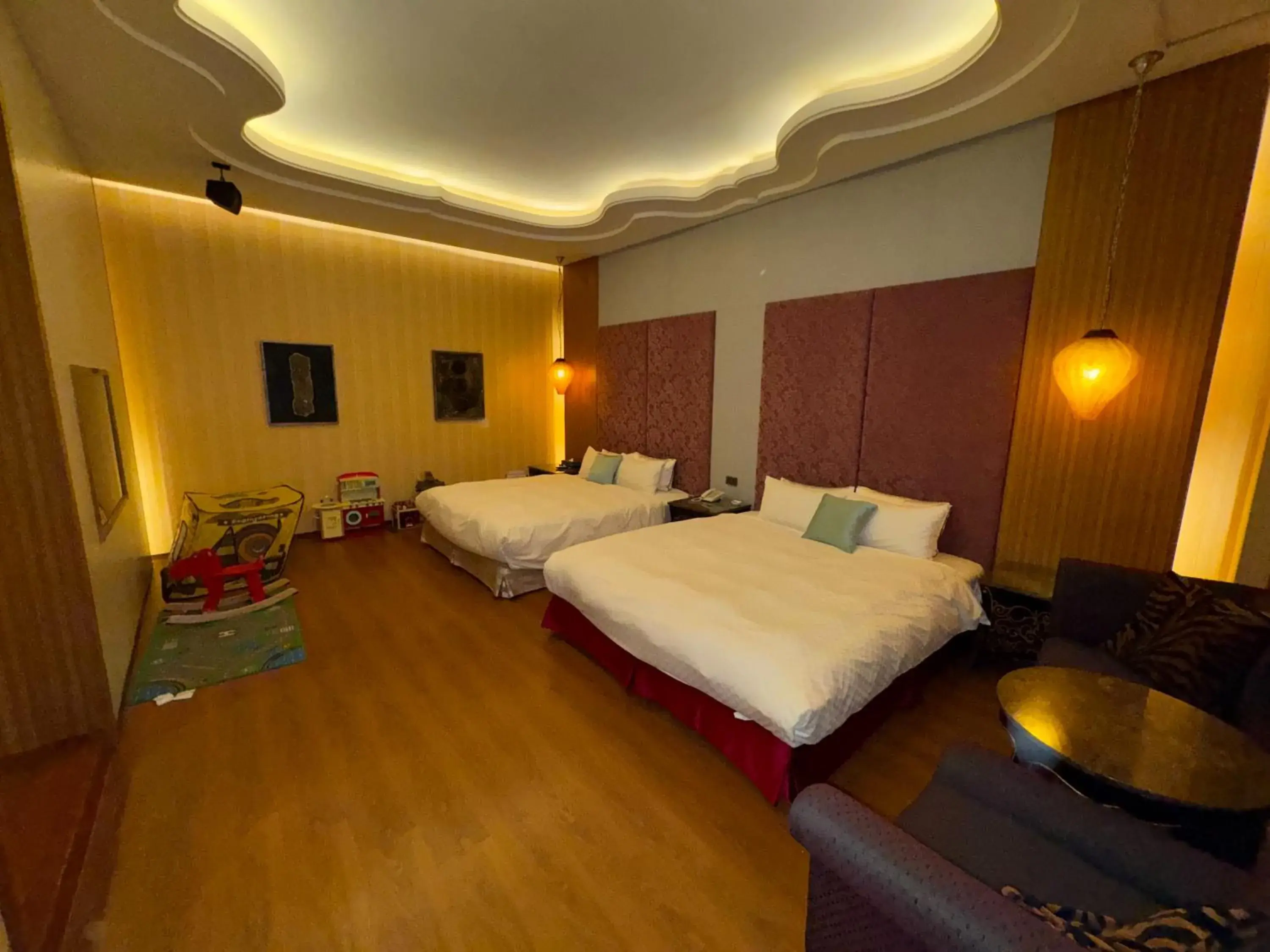 Family Room with Bath in Norway Forest SPA Motel Family Room with Bath in Norway Forest SPA Motel