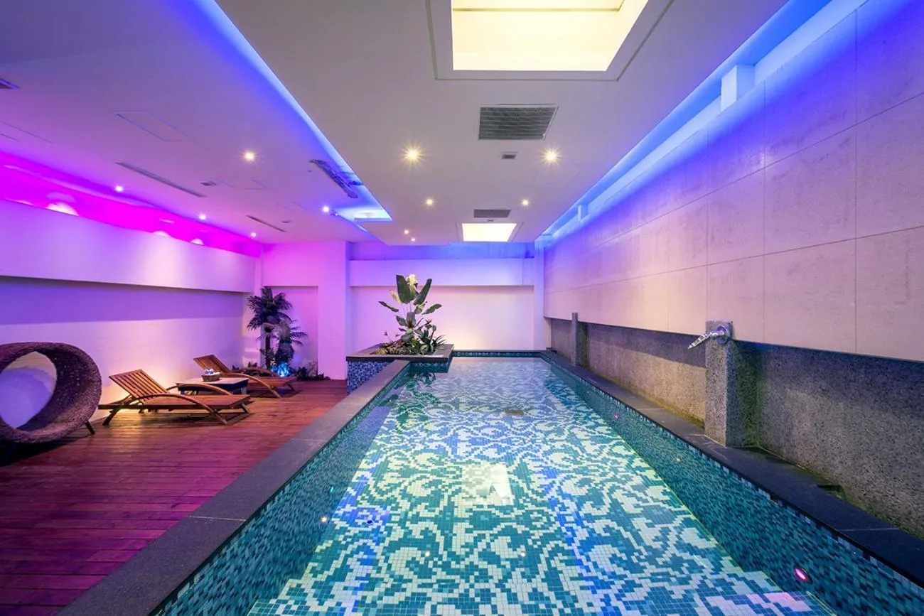 Swimming pool in Norway Forest SPA Motel