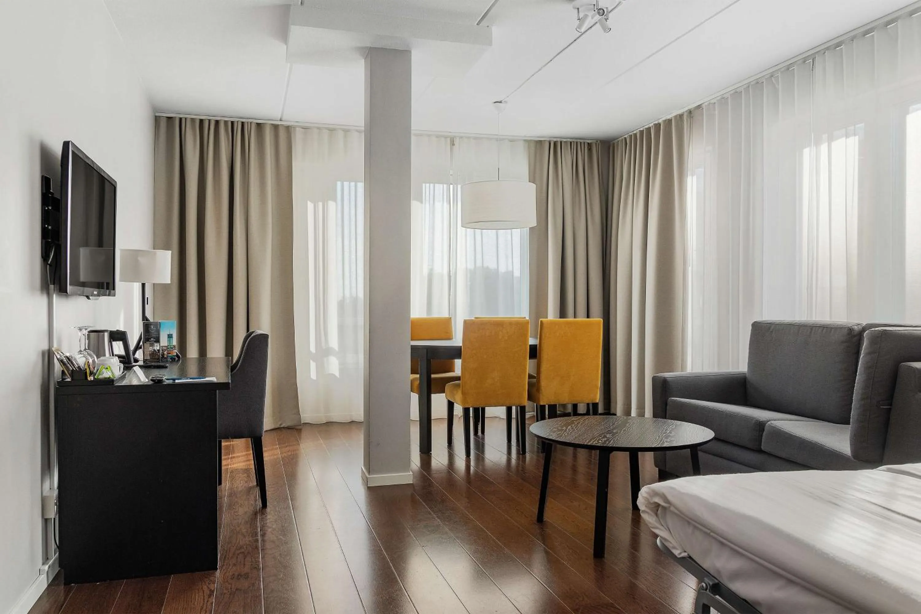 Photo of the whole room in Best Western Plus Hotel Plaza