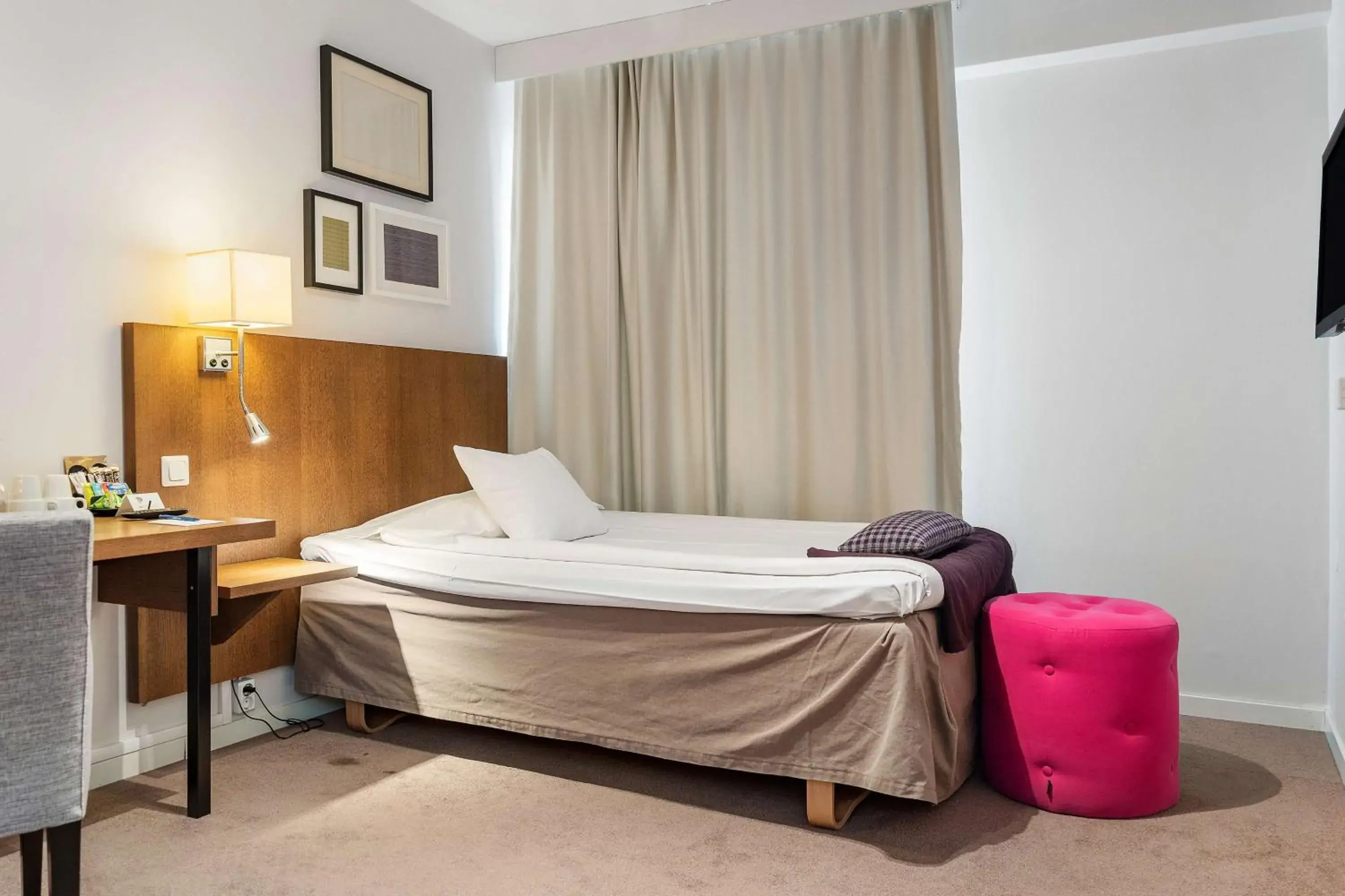 Bedroom, Bed in Best Western Plus Hotel Plaza Bedroom, Bed in Best Western Plus Hotel Plaza