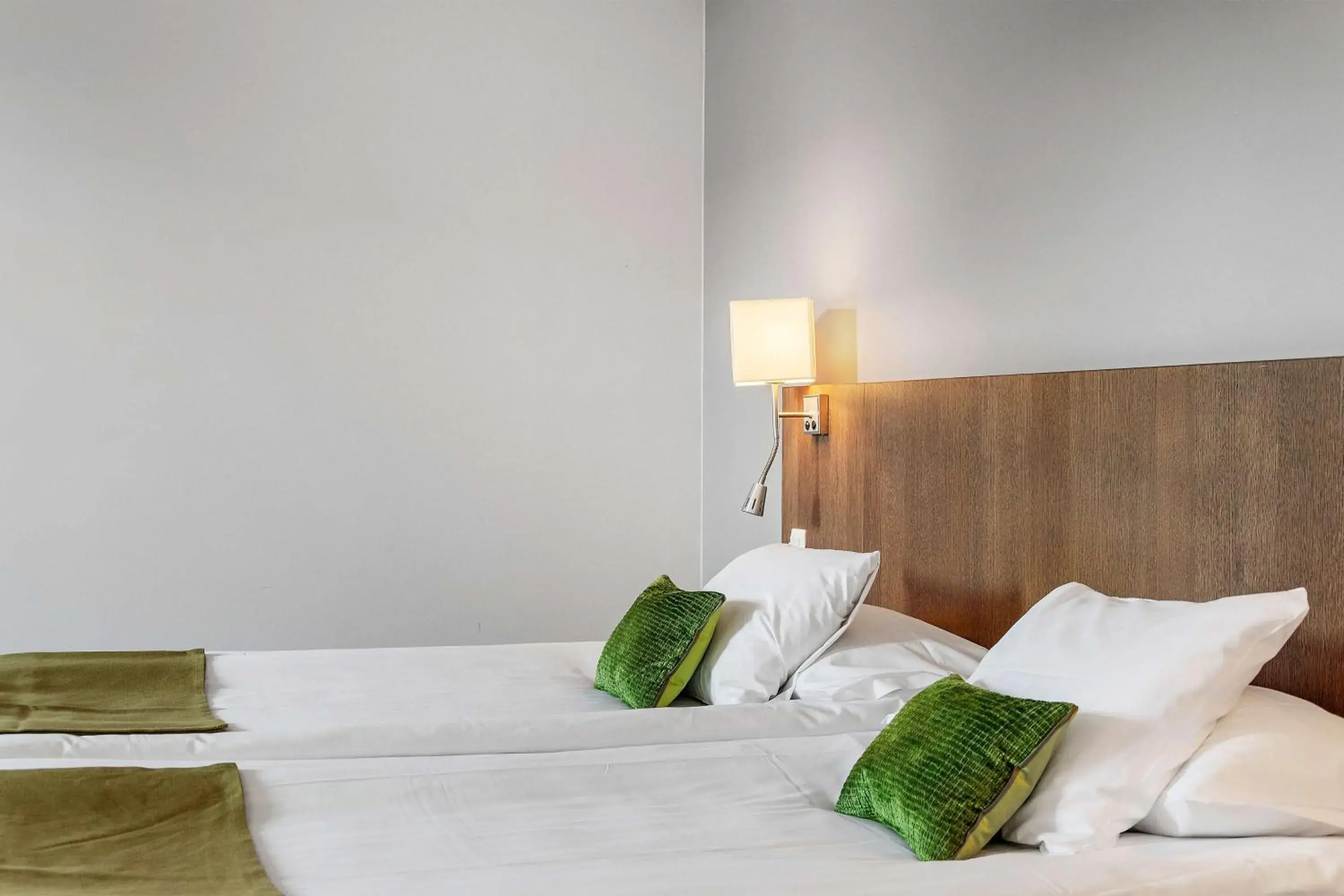 Bedroom, Bed in Best Western Plus Hotel Plaza Bedroom, Bed in Best Western Plus Hotel Plaza