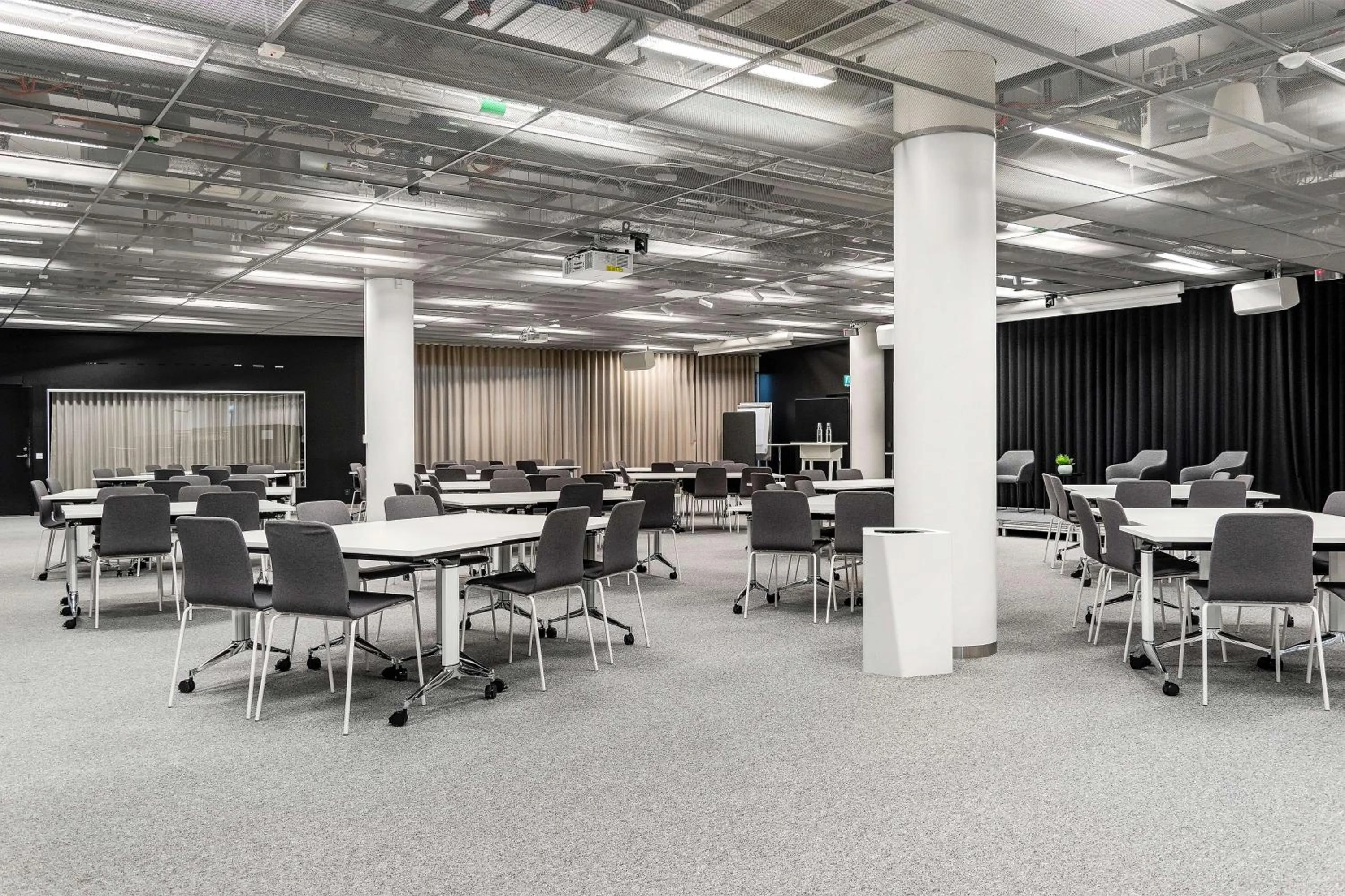 Meeting/conference room in Best Western Plus Hotel Plaza