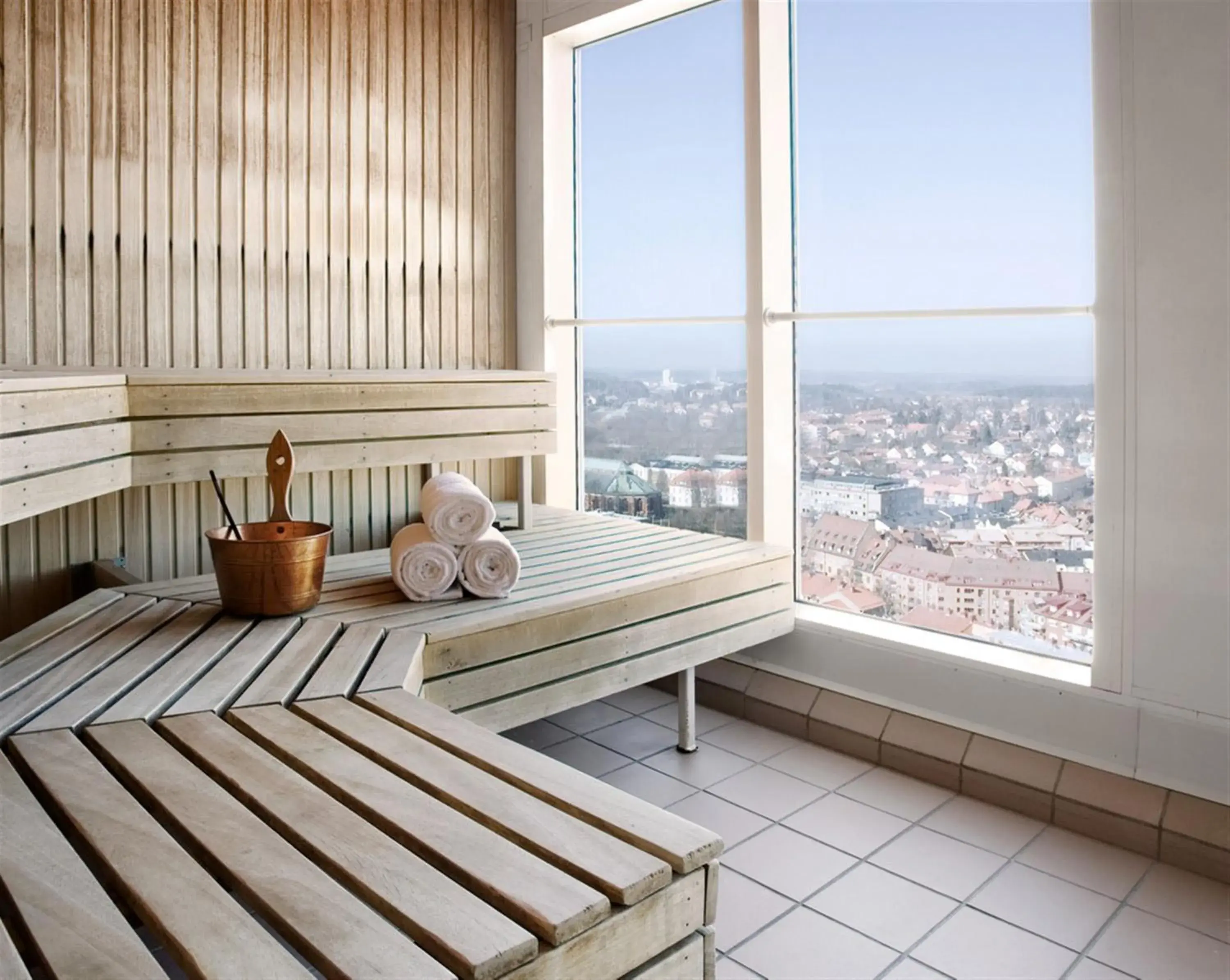 View (from property/room), Bed in Best Western Plus Hotel Plaza View (from property/room), Bed in Best Western Plus Hotel Plaza