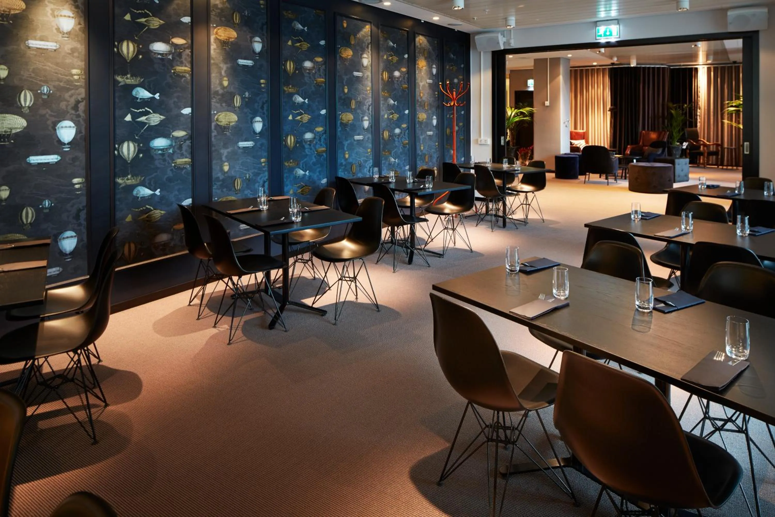 Restaurant/places to eat in Best Western Plus Hotel Plaza