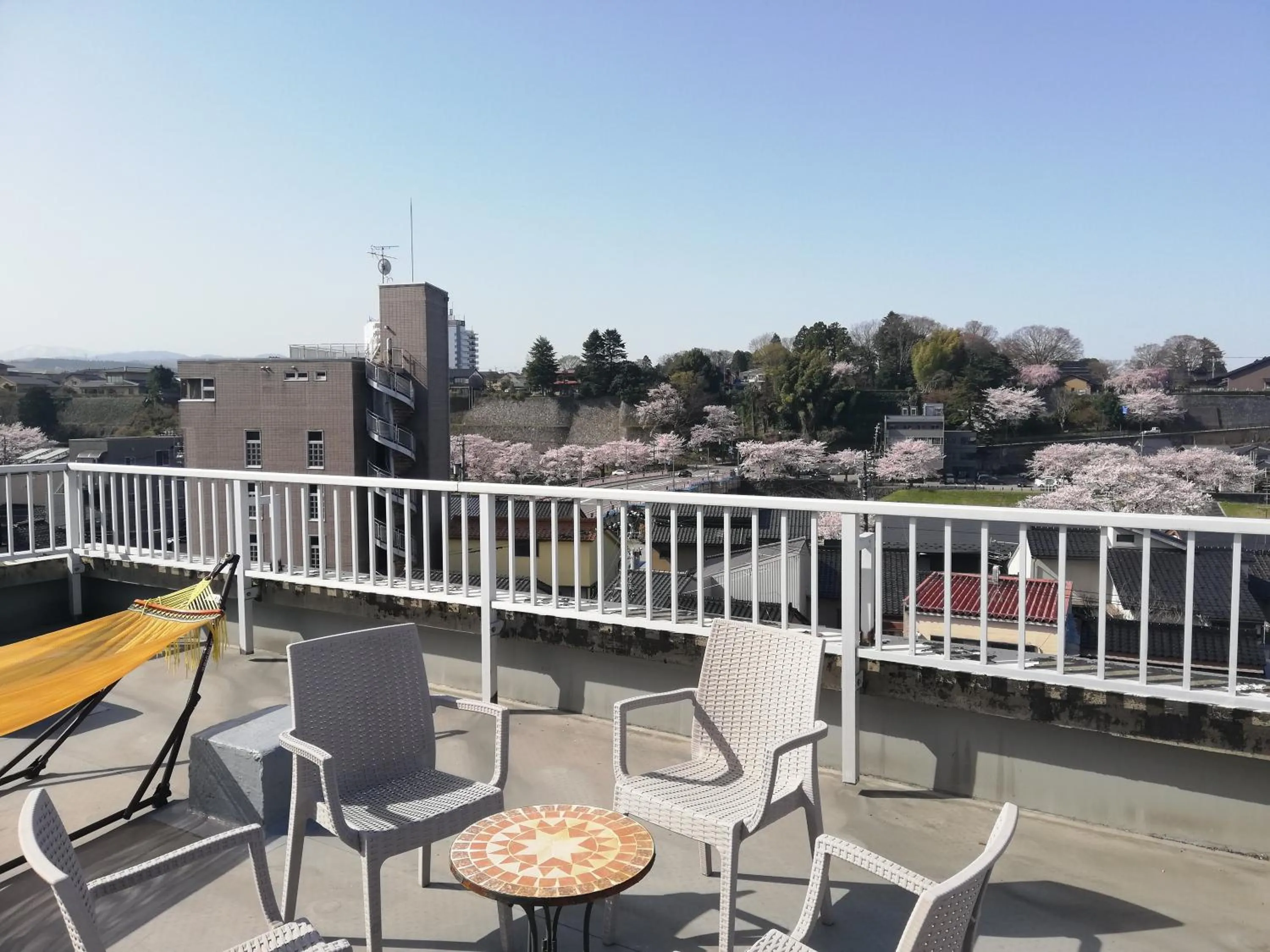 Balcony/Terrace in K's House Kanazawa - Travelers Hostel