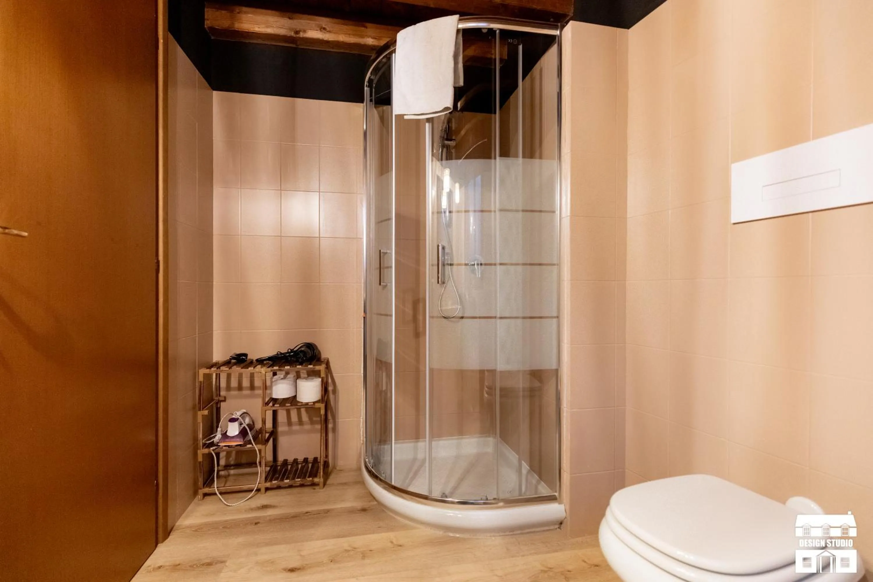 Bathroom in THE LOFT by Design Studio