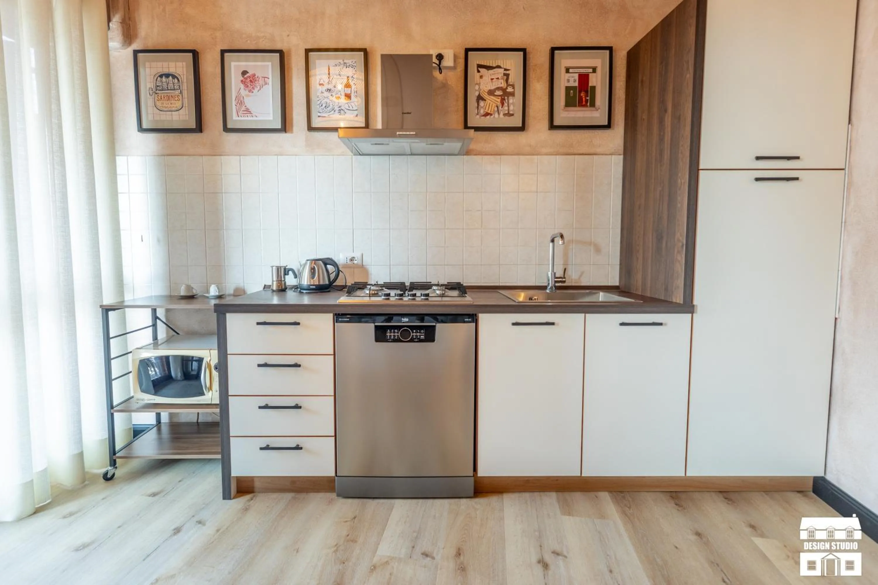 Kitchen or kitchenette in THE LOFT by Design Studio