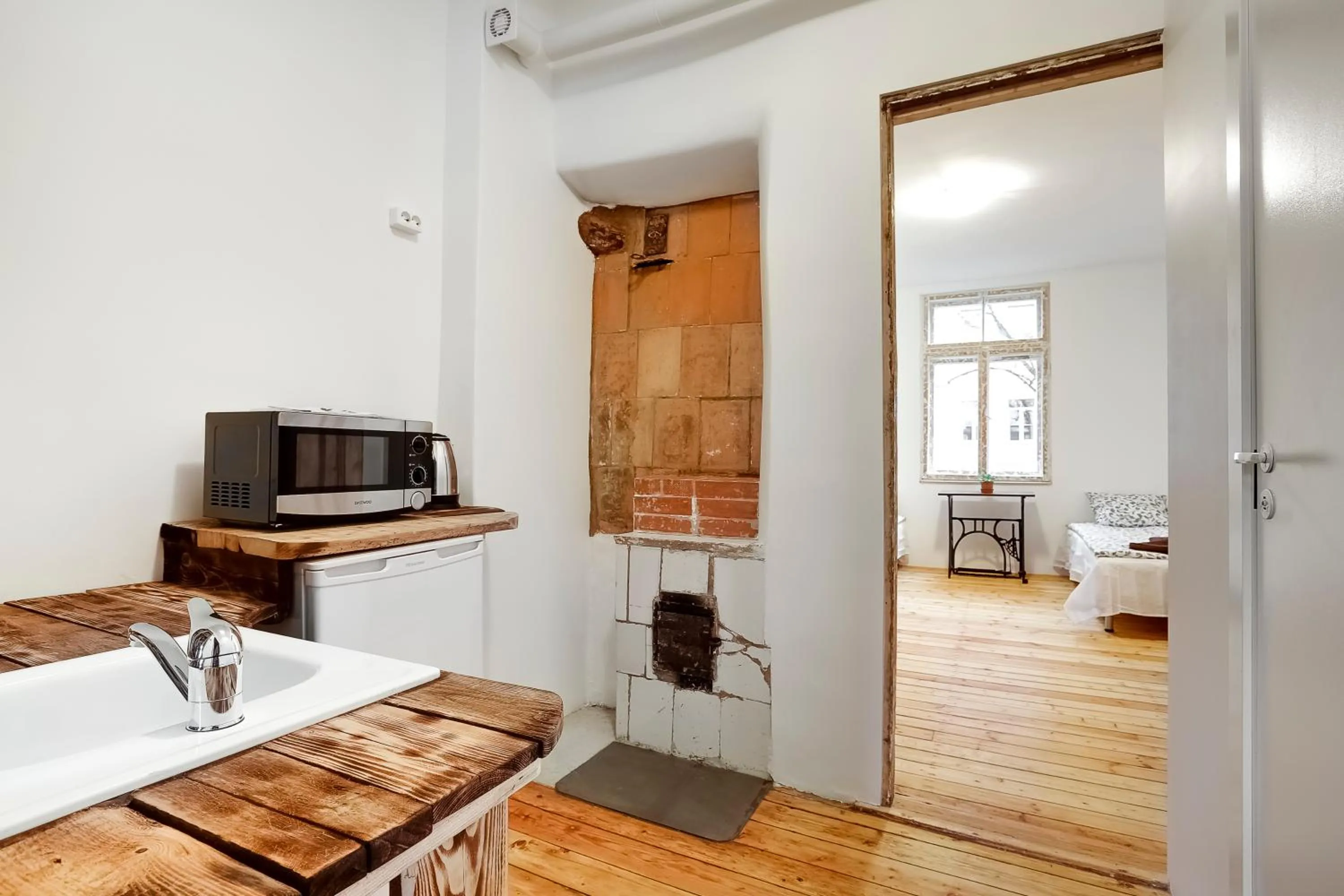 Kitchen or kitchenette in Riga Academic Guest House