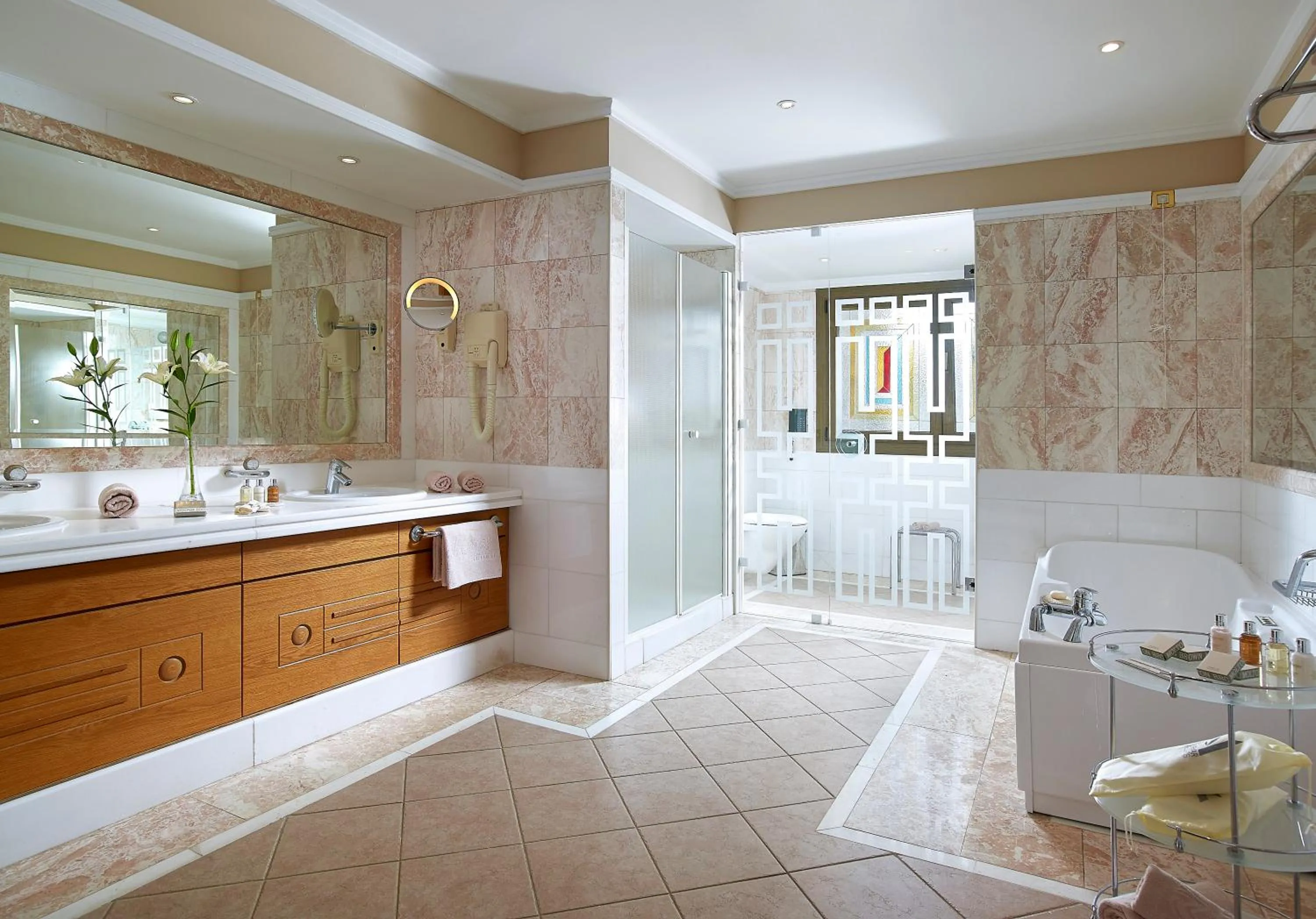 Shower in Knossos Royal Villas