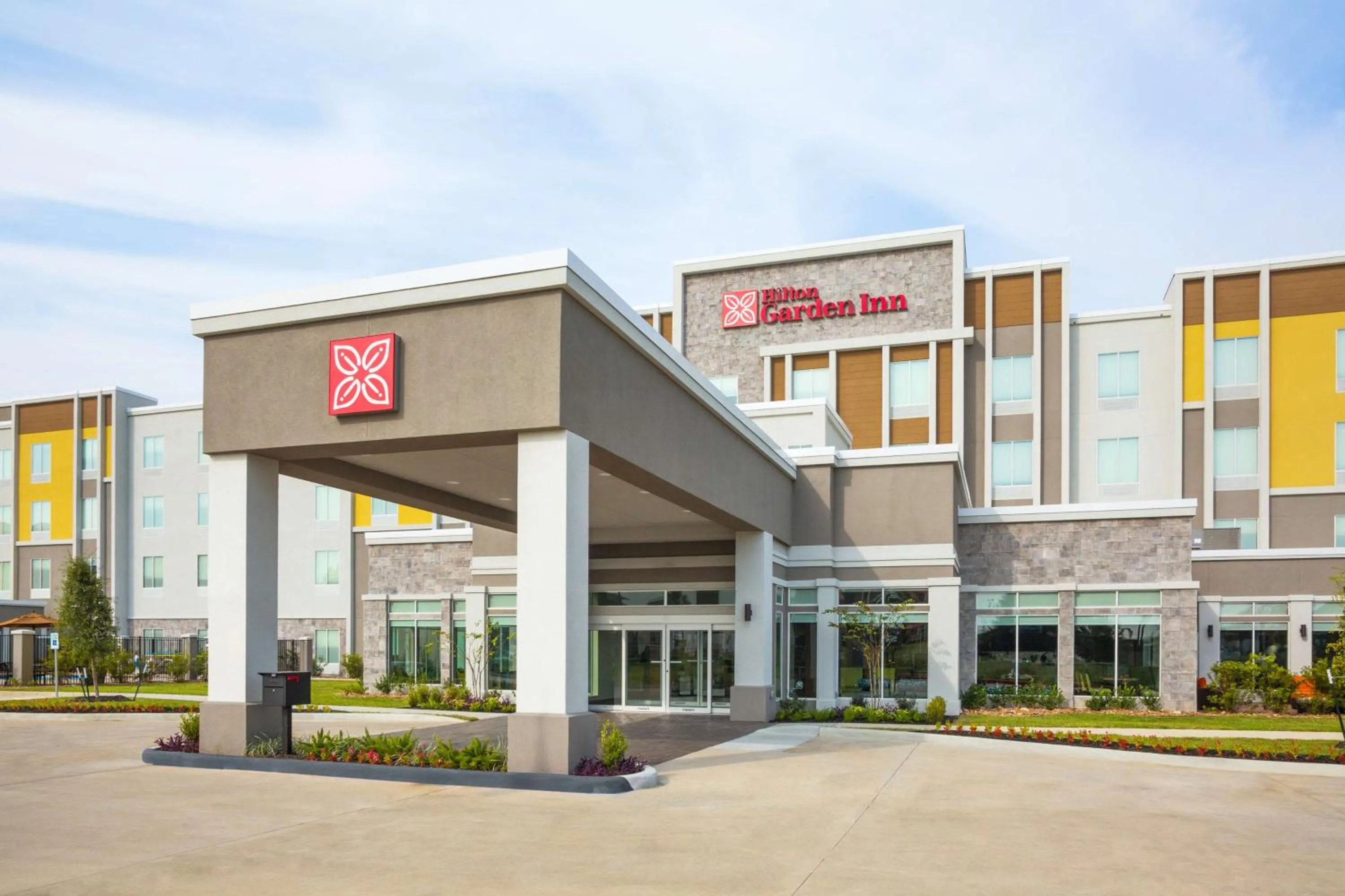 Property building in Hilton Garden Inn Houston-Baytown