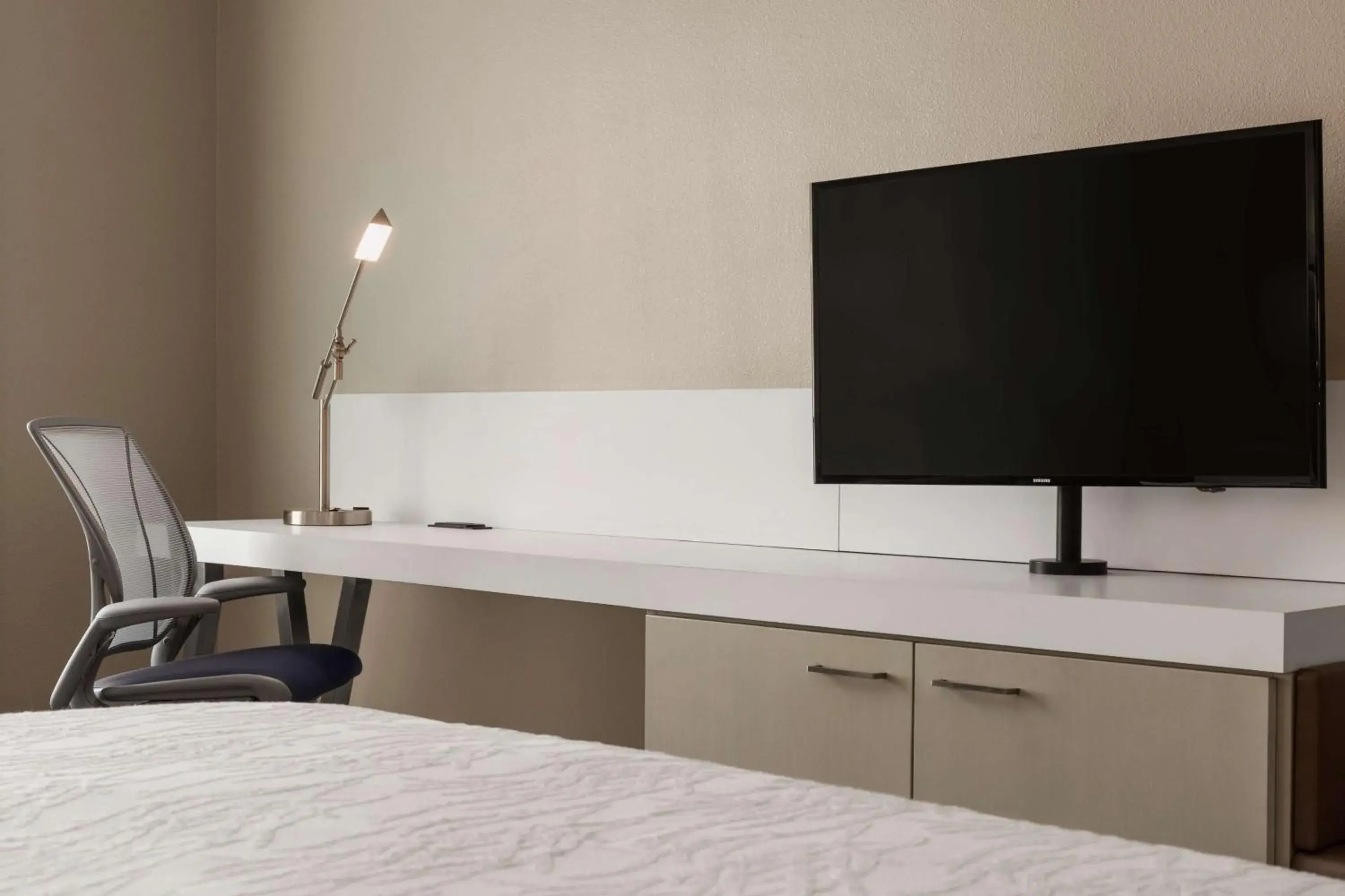 Bedroom in Hilton Garden Inn Houston-Baytown Bedroom in Hilton Garden Inn Houston-Baytown