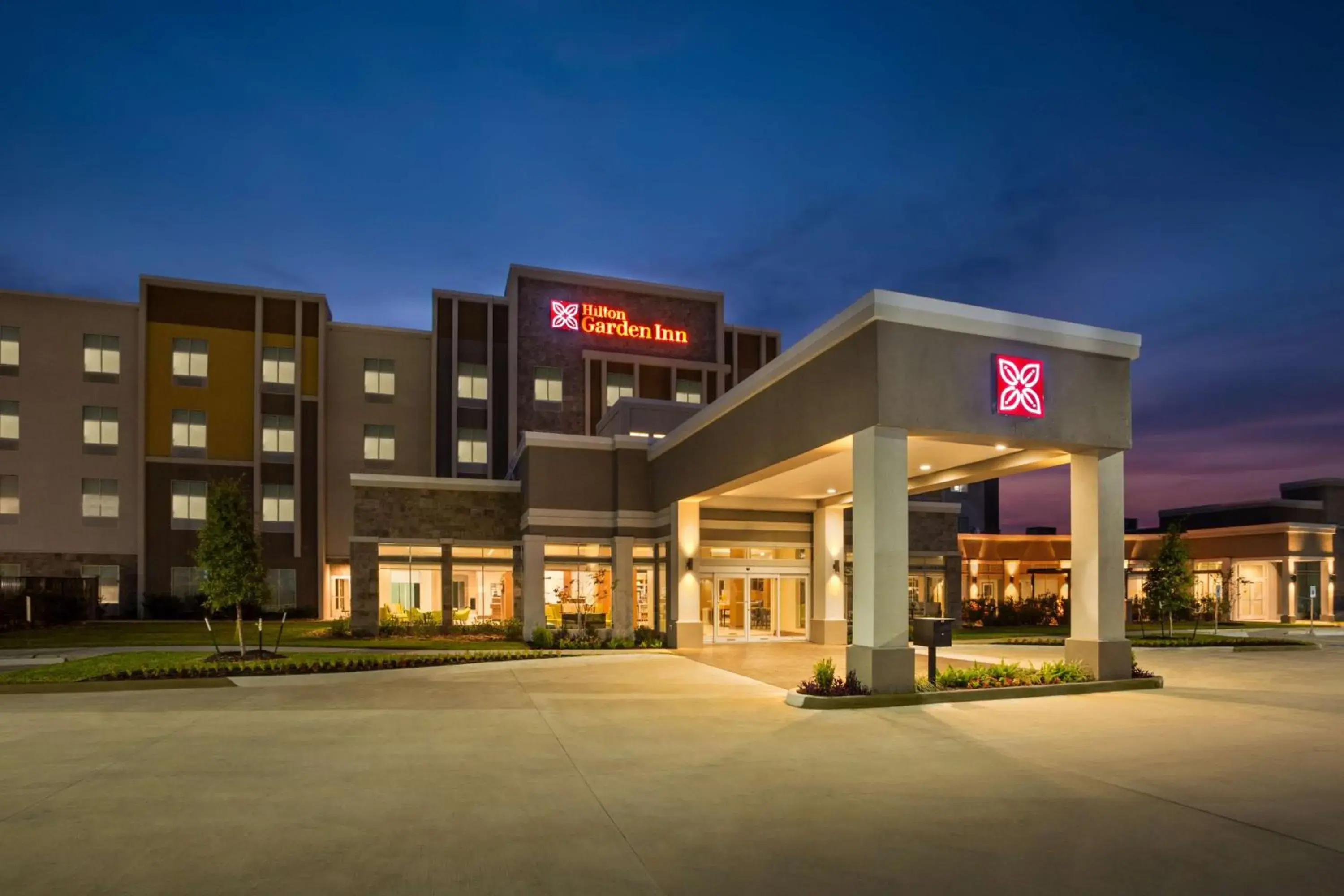 Property building in Hilton Garden Inn Houston-Baytown Property building in Hilton Garden Inn Houston-Baytown