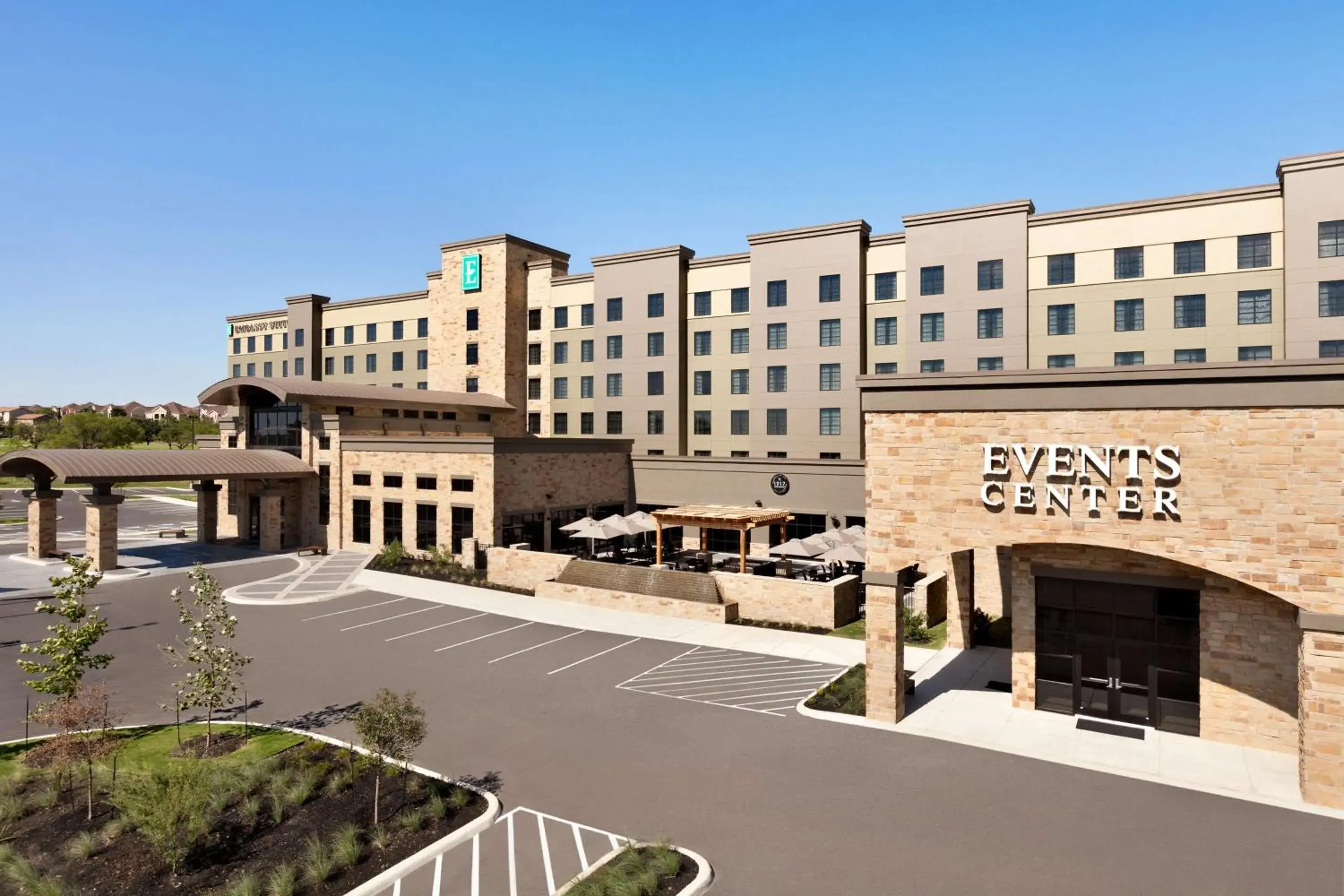 Property building in Embassy Suites San Antonio Brooks City Base Hotel & Spa Property building in Embassy Suites San Antonio Brooks City Base Hotel & Spa