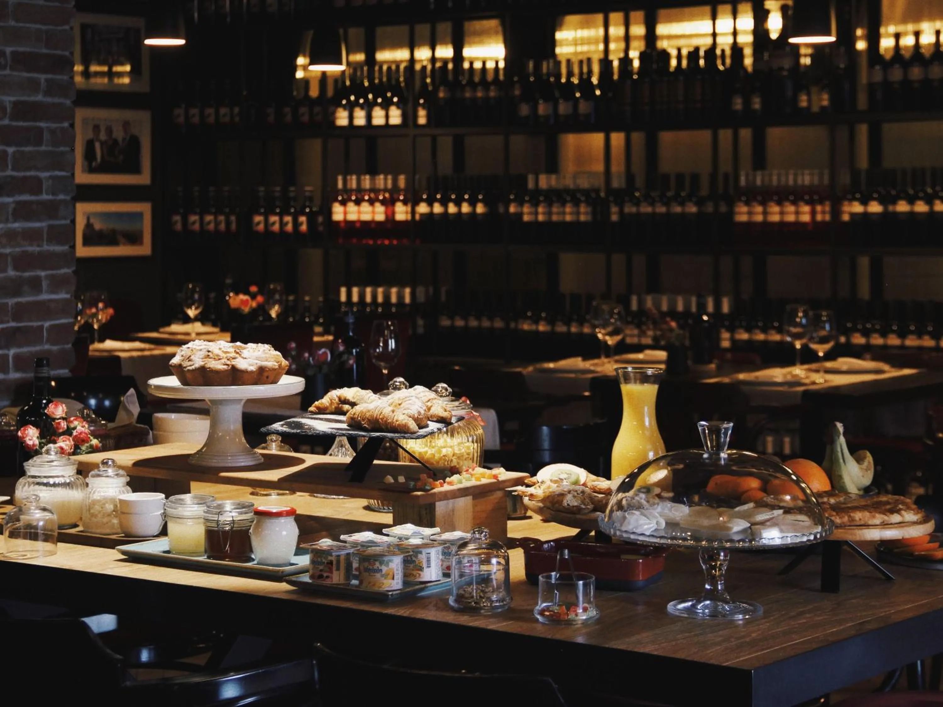 Restaurant/places to eat in Badagoni Boutique Hotel Rustaveli