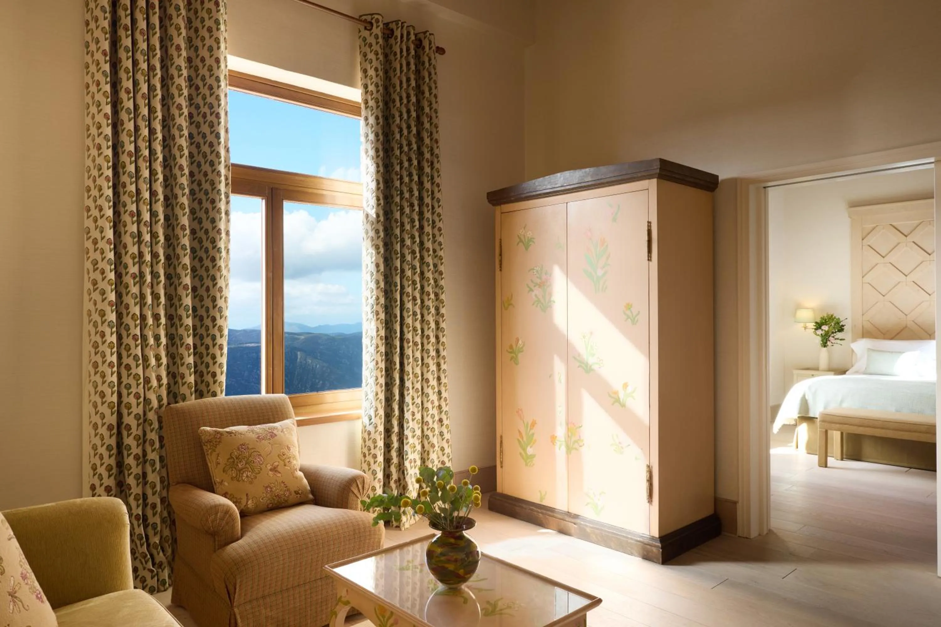 Bed in Santa Marina Arachova Resort & Spa