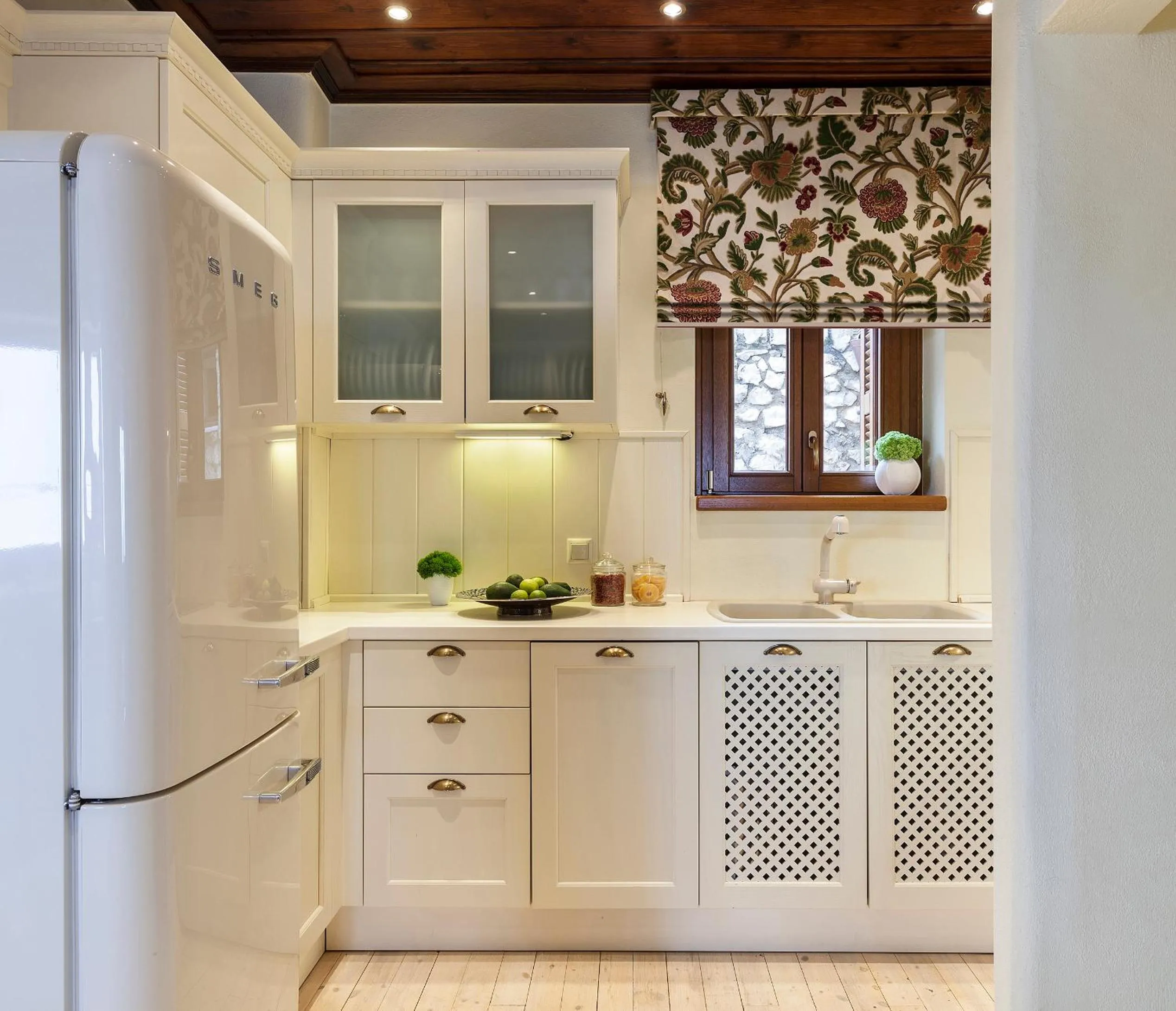 Kitchen or kitchenette in Santa Marina Arachova Resort & Spa