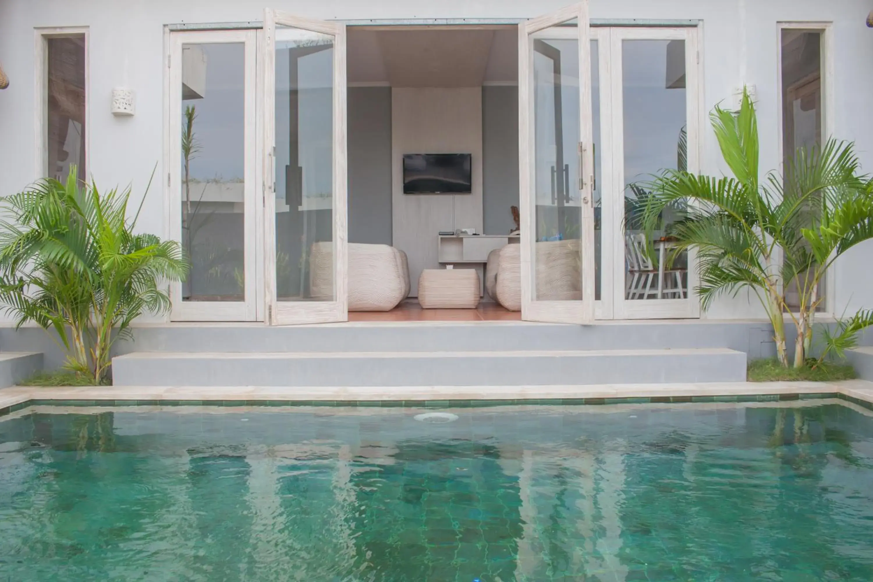 Swimming pool in The Suites Lombok Swimming pool in The Suites Lombok