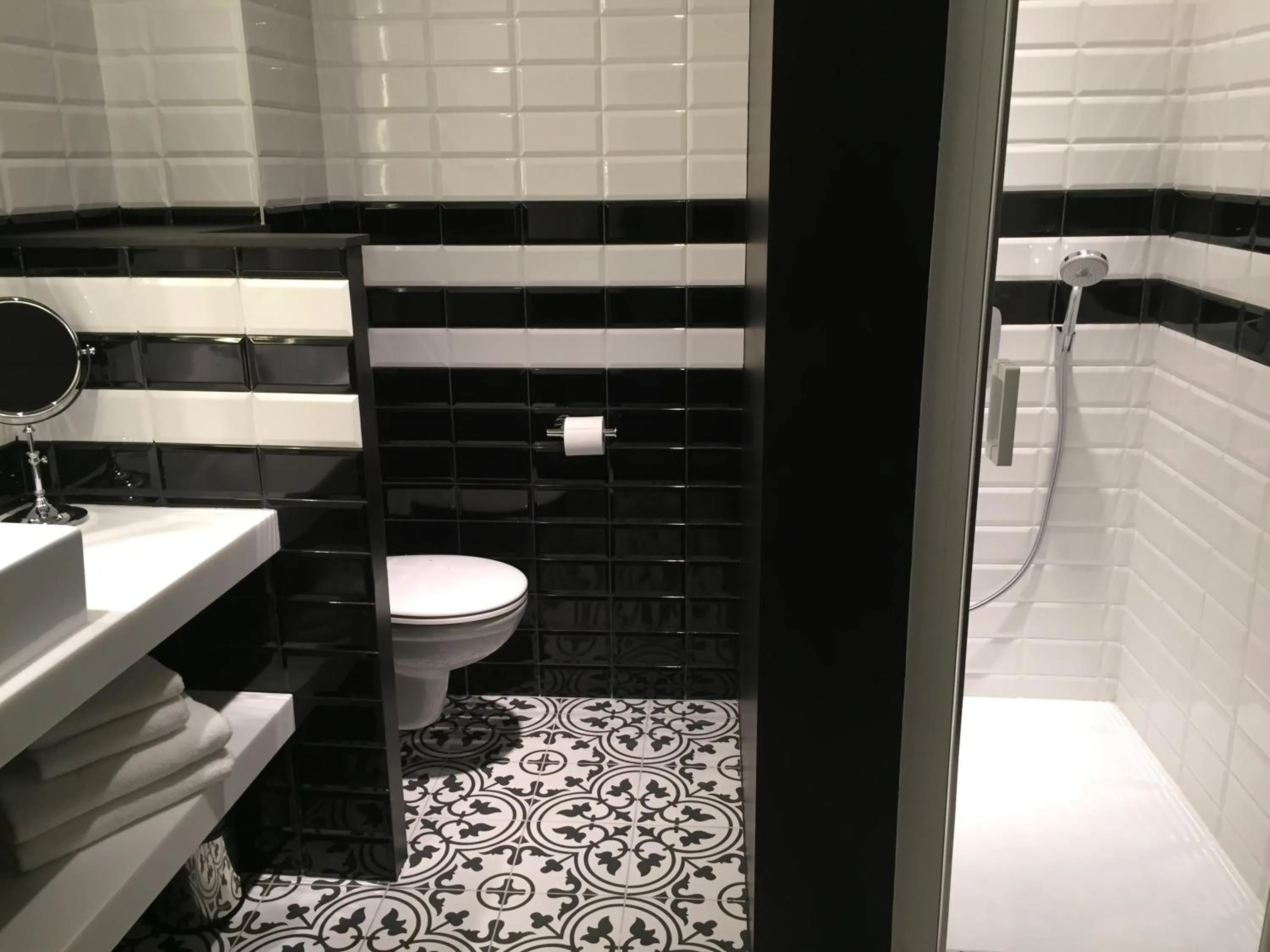 Bathroom in Ancienne Cure