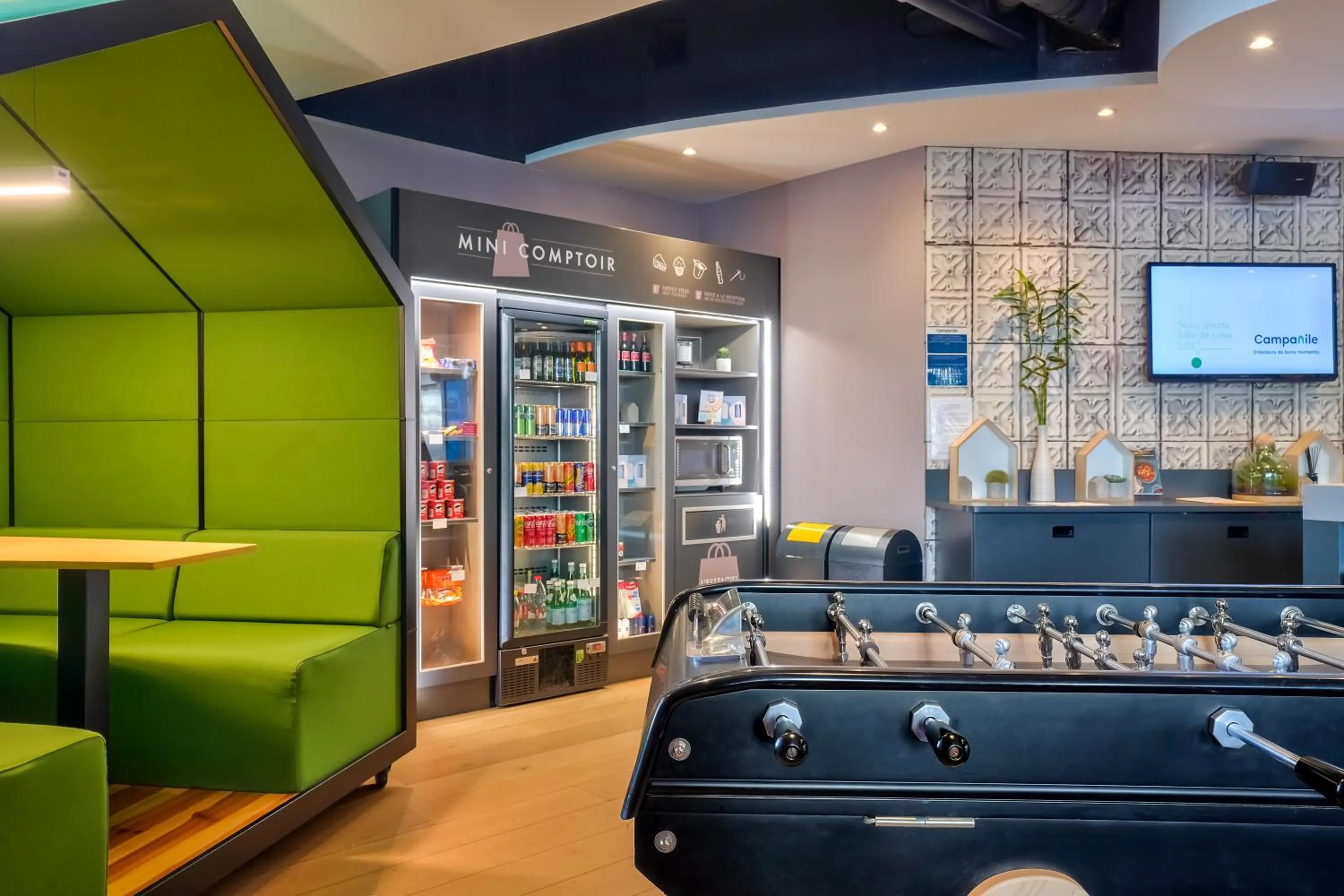 Lobby or reception in Campanile Paris Ouest - Pont de Suresnes