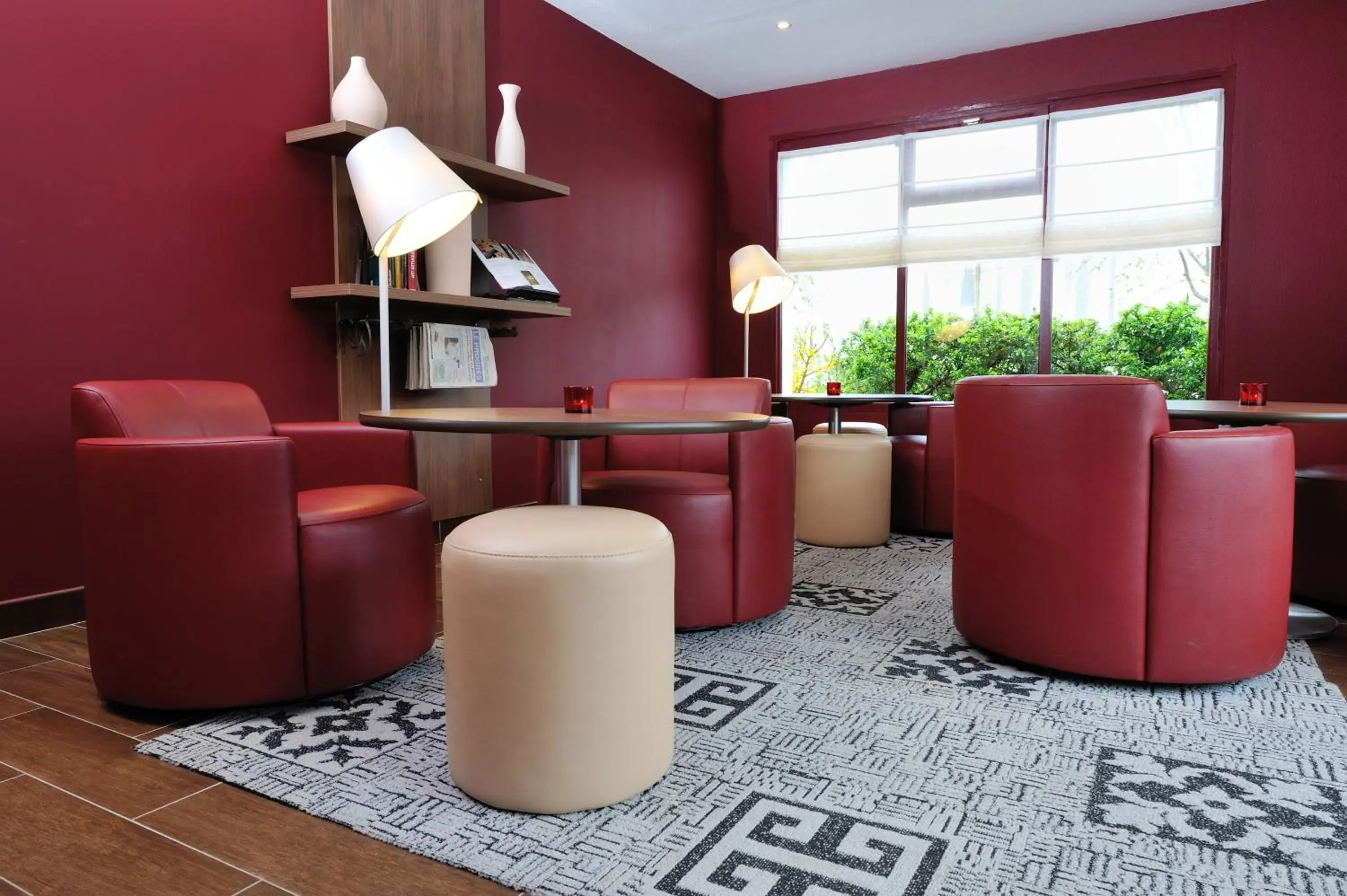 Lobby or reception in Campanile Lyon Est Aéroport Saint Exupery Lobby or reception in Campanile Lyon Est Aéroport Saint Exupery