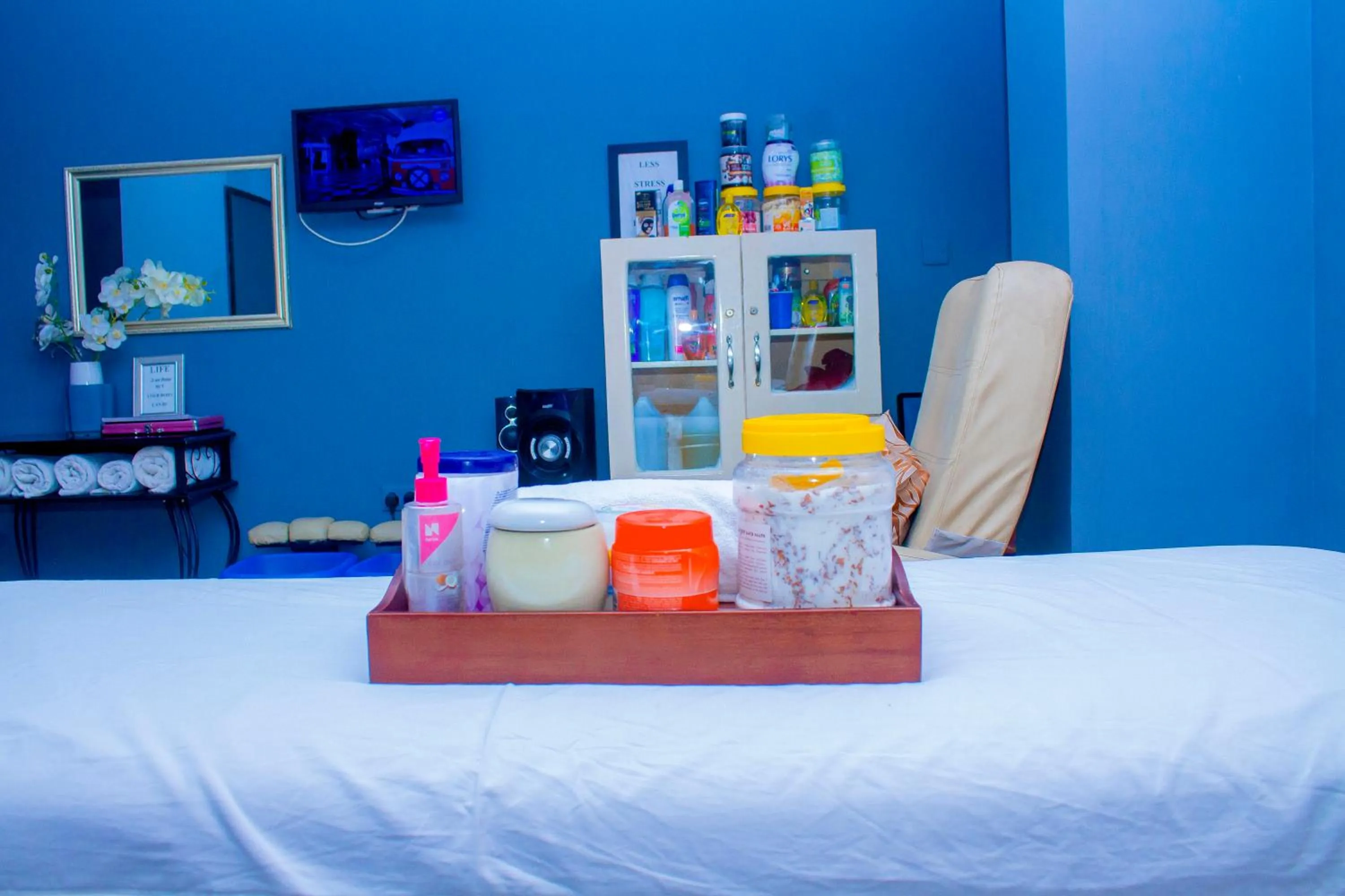 Spa and wellness centre/facilities, Bed in Nefaland Hotel