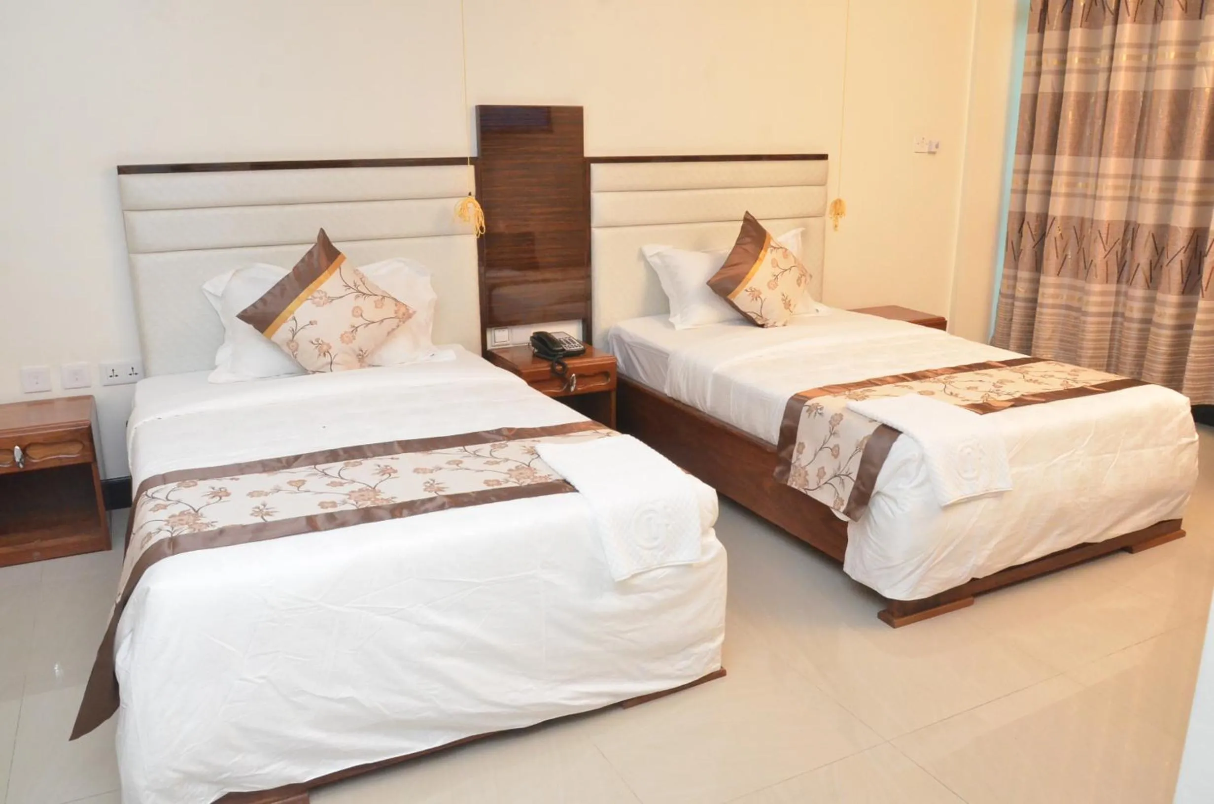 bunk bed, Bed in Nefaland Hotel