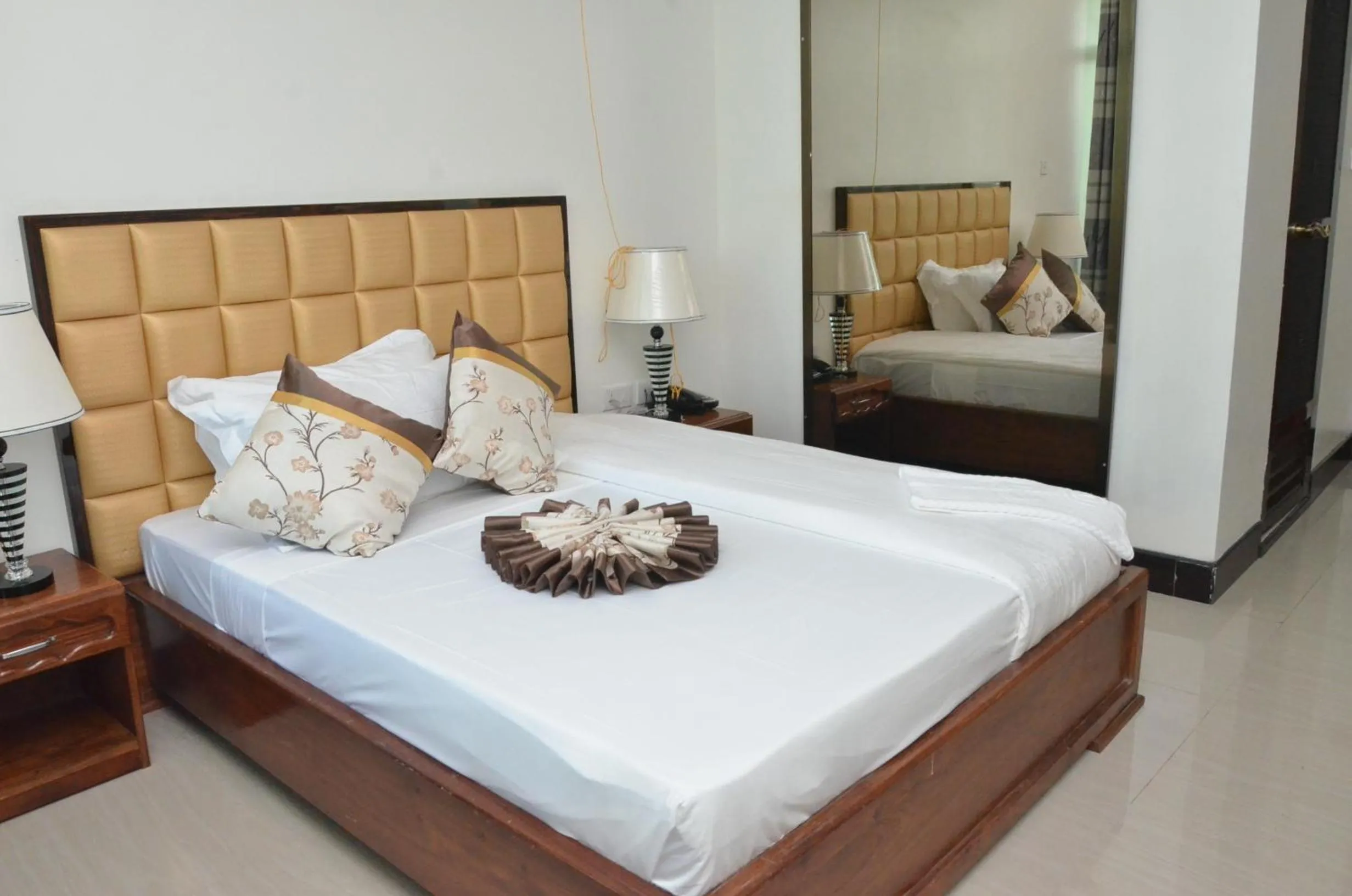 bunk bed, Bed in Nefaland Hotel