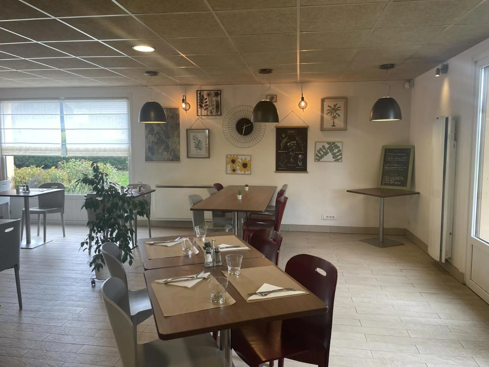 Restaurant/places to eat in Campanile Mulhouse - Illzach Ile Napoléon