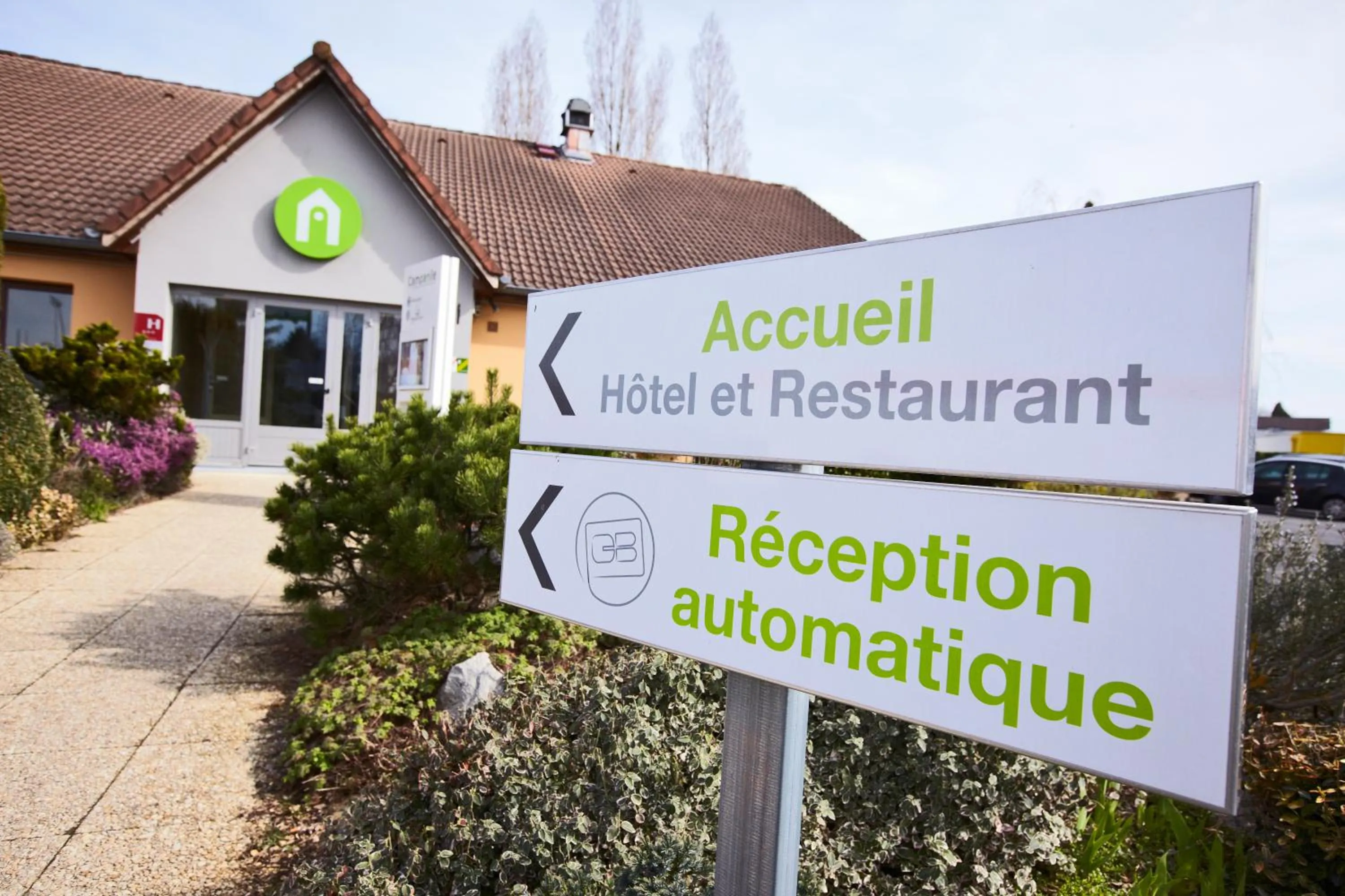 Facade/entrance in Campanile Nevers Nord - Varennes-Vauzelles