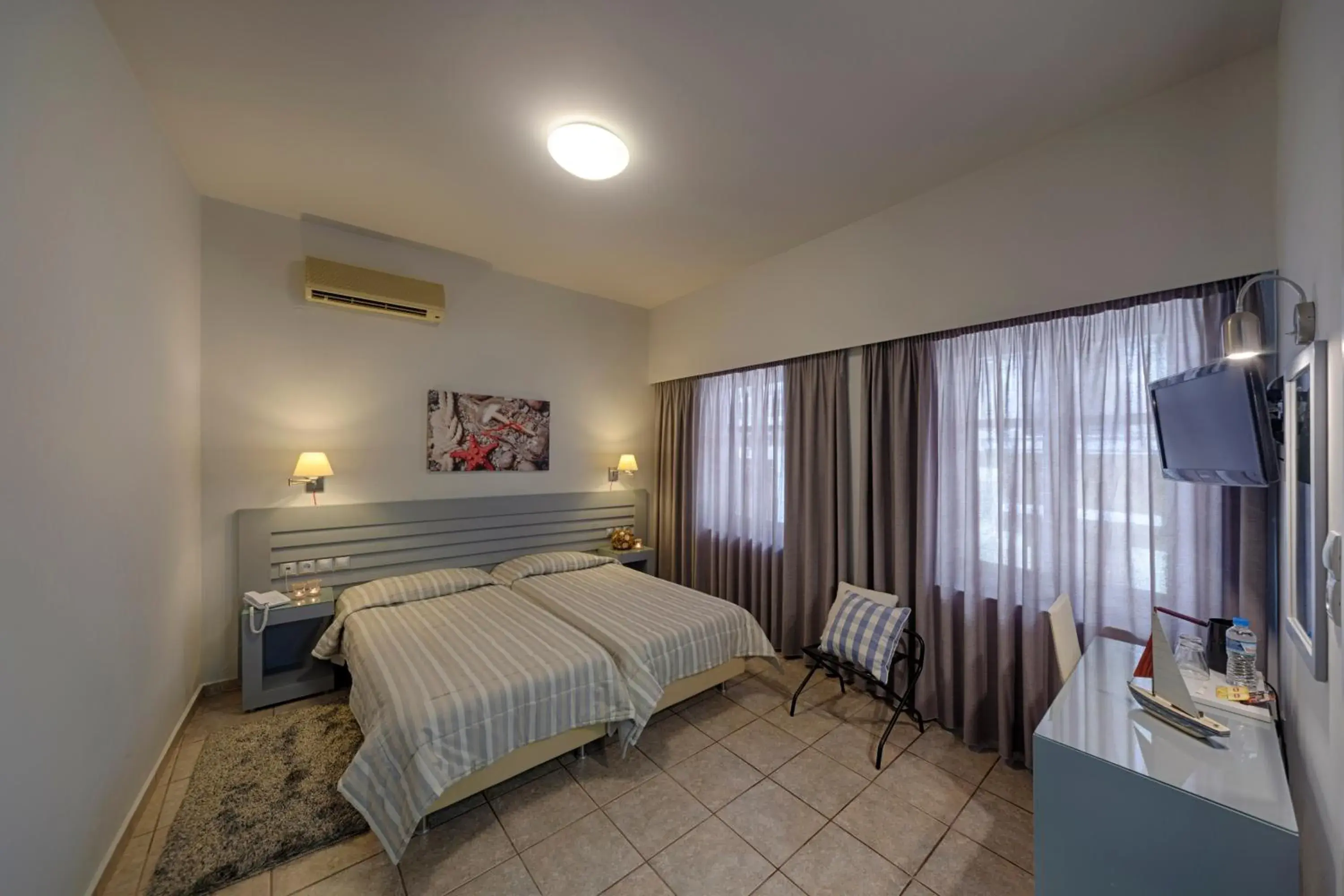 Twin Room with Shared Terrace in Esperance 2 Twin Room with Shared Terrace in Esperance 2
