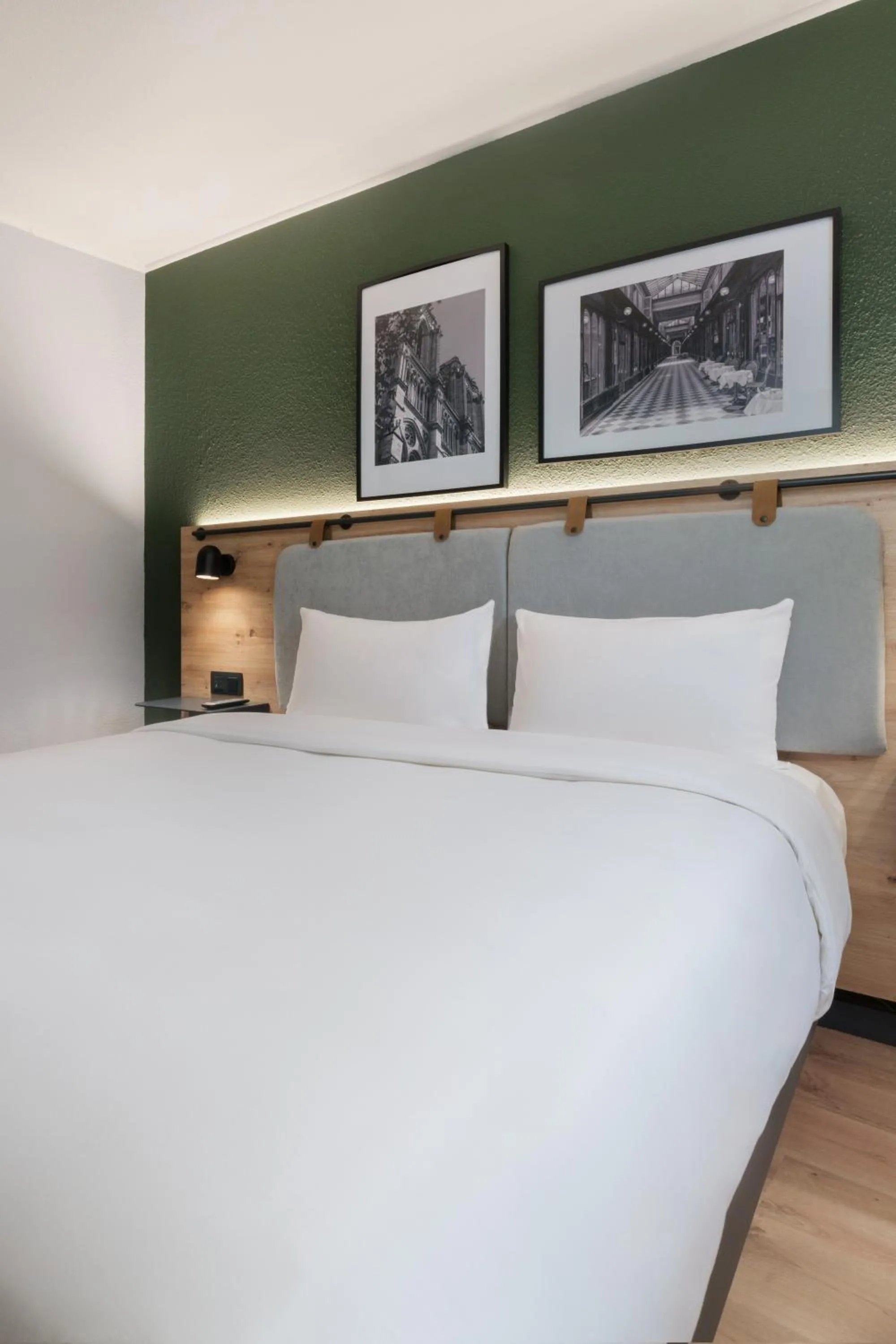 Bed in Campanile PRIME - Paris 15 Tour Eiffel