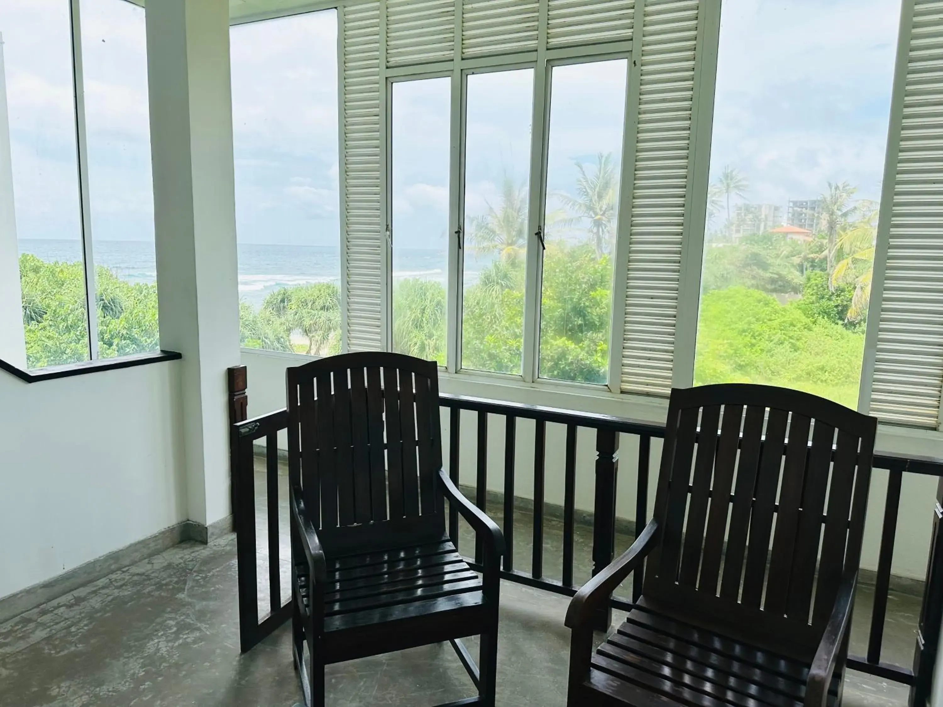 Family Room with Side Sea View in Mirissa Gate Resort Family Room with Side Sea View in Mirissa Gate Resort