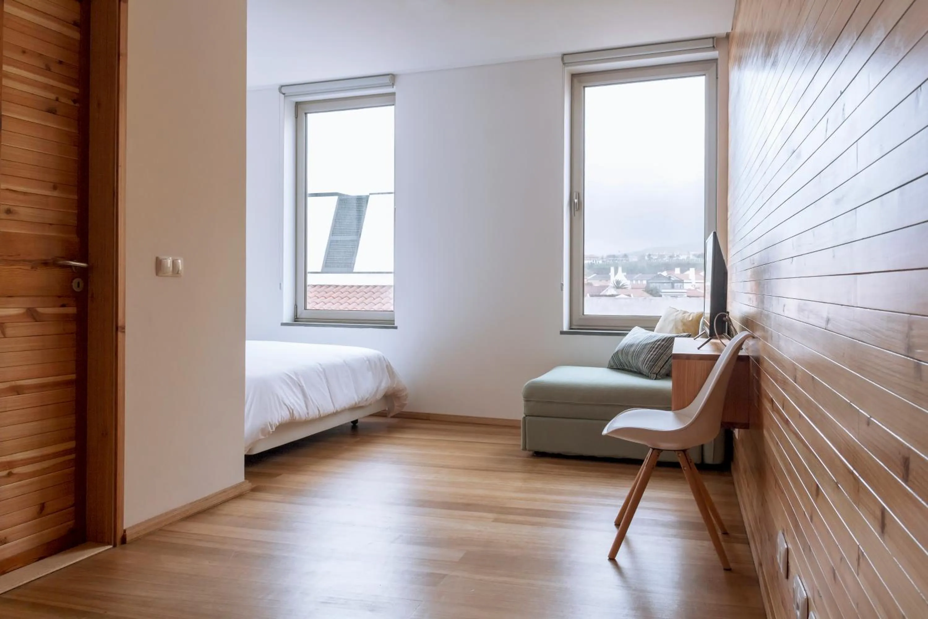 Bed in Porto Pim Bay