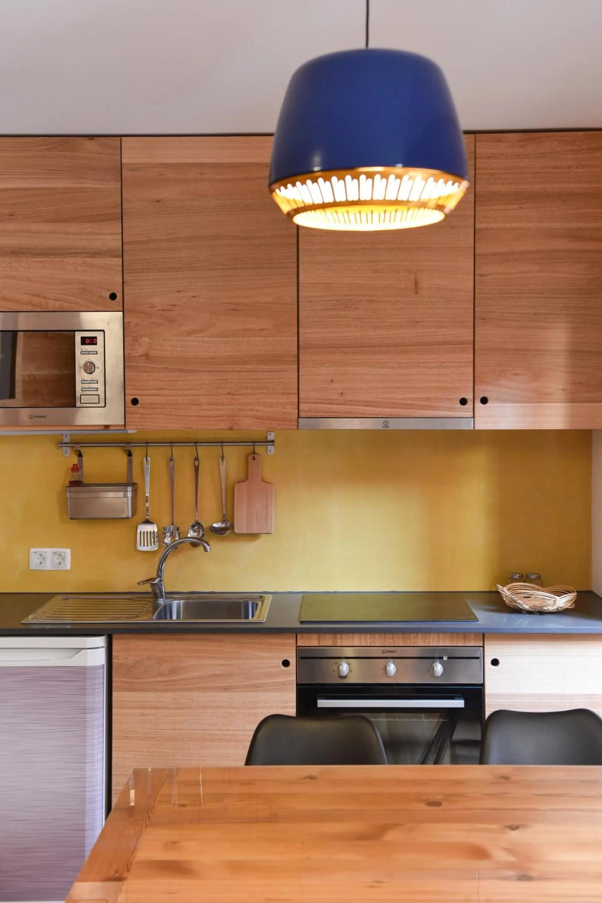 Kitchen or kitchenette in Porto Pim Bay