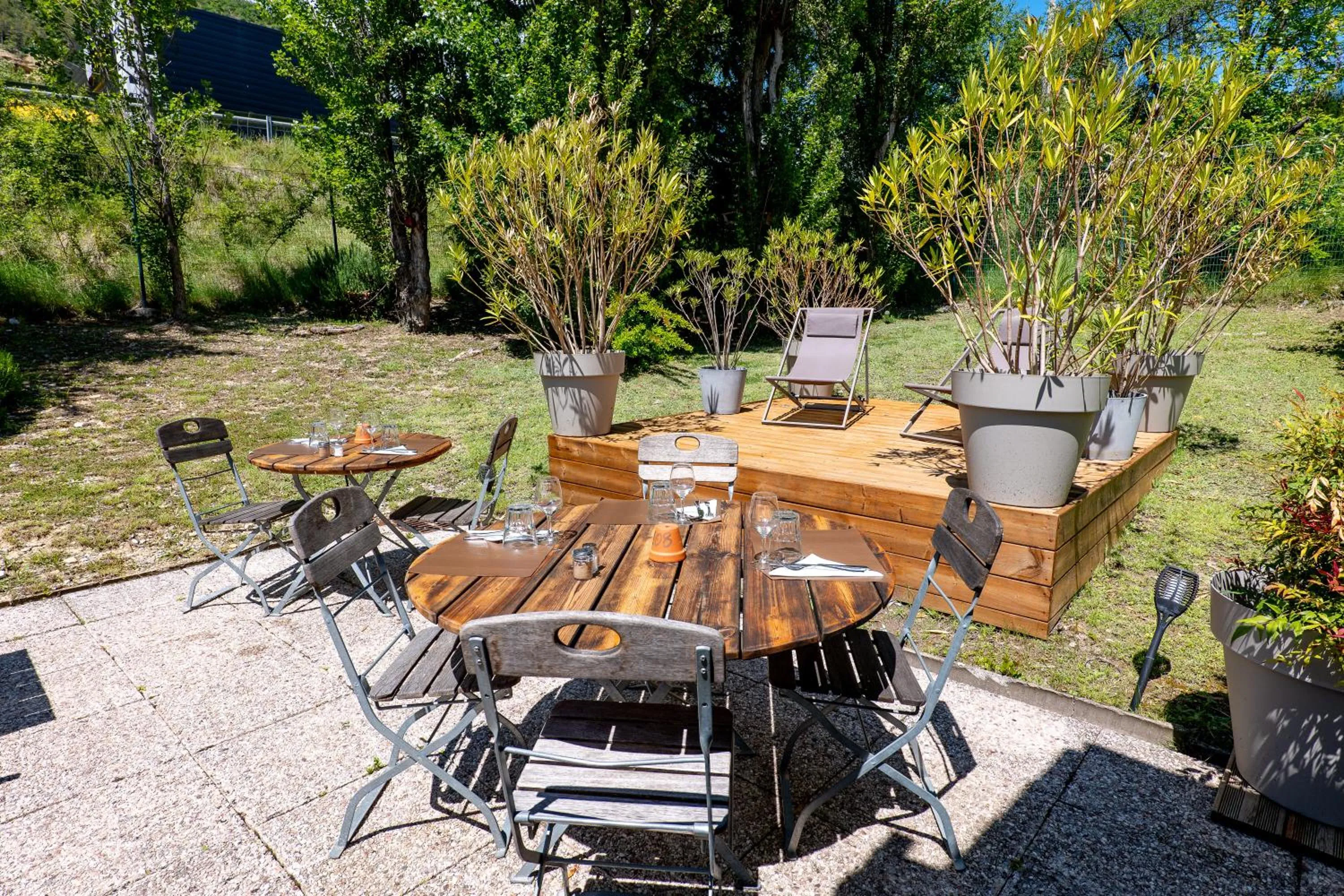 Patio in Kyriad Digne-Les-Bains