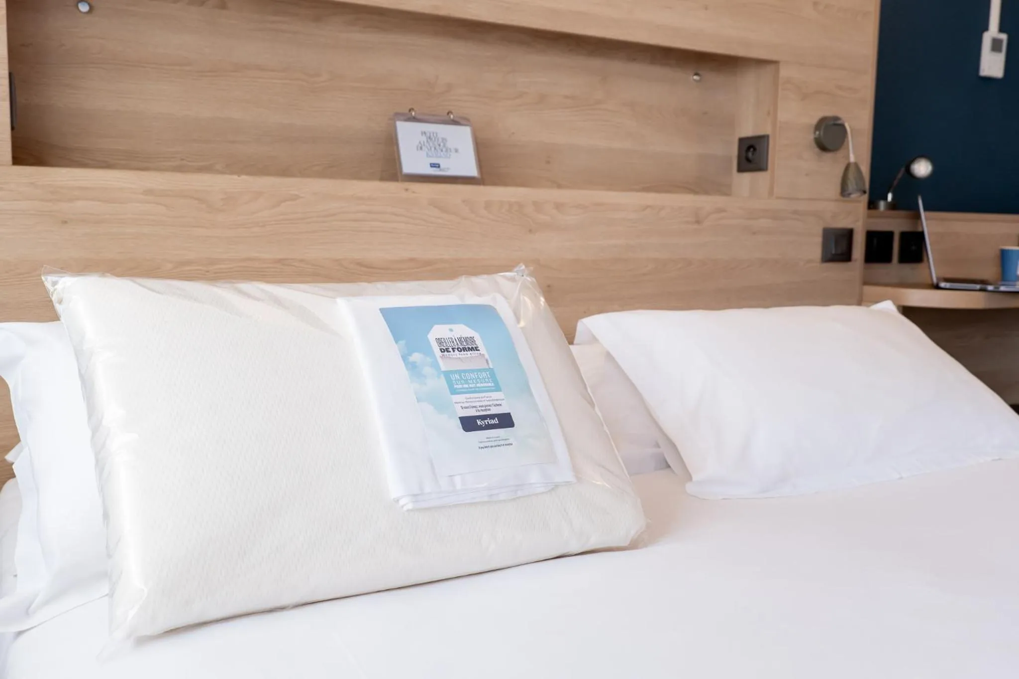 Bed in Kyriad Digne-Les-Bains