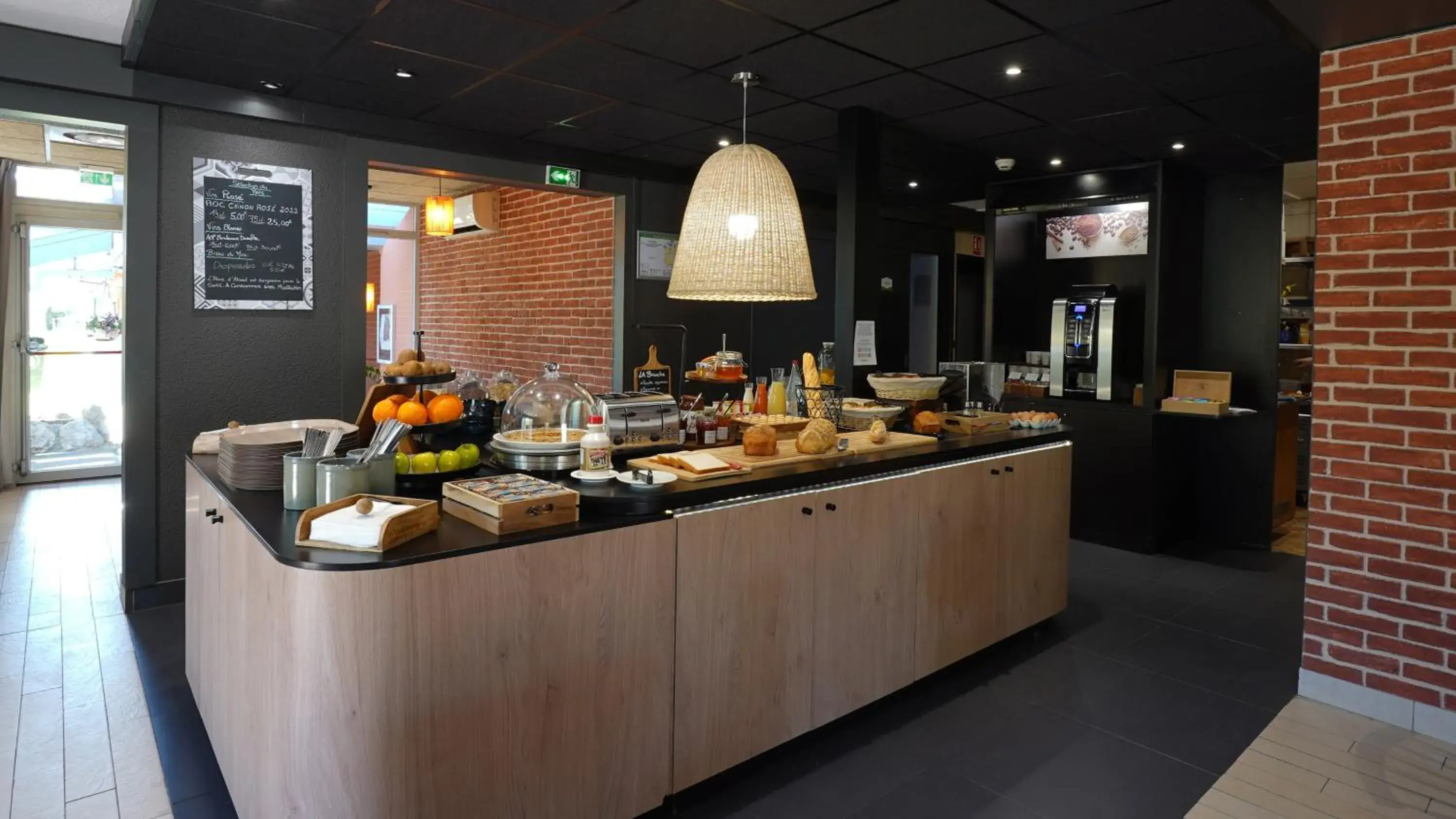 Restaurant/places to eat in Campanile NATURE - Aix En Provence Meyreuil Restaurant/places to eat in Campanile NATURE - Aix En Provence Meyreuil