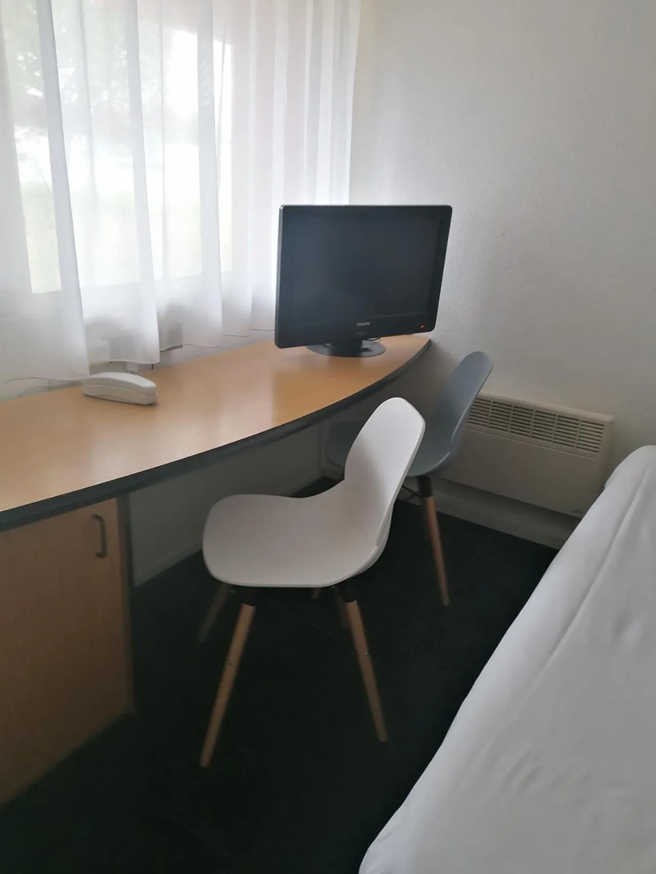 Bedroom, Bed in Kyriad Blois Nord